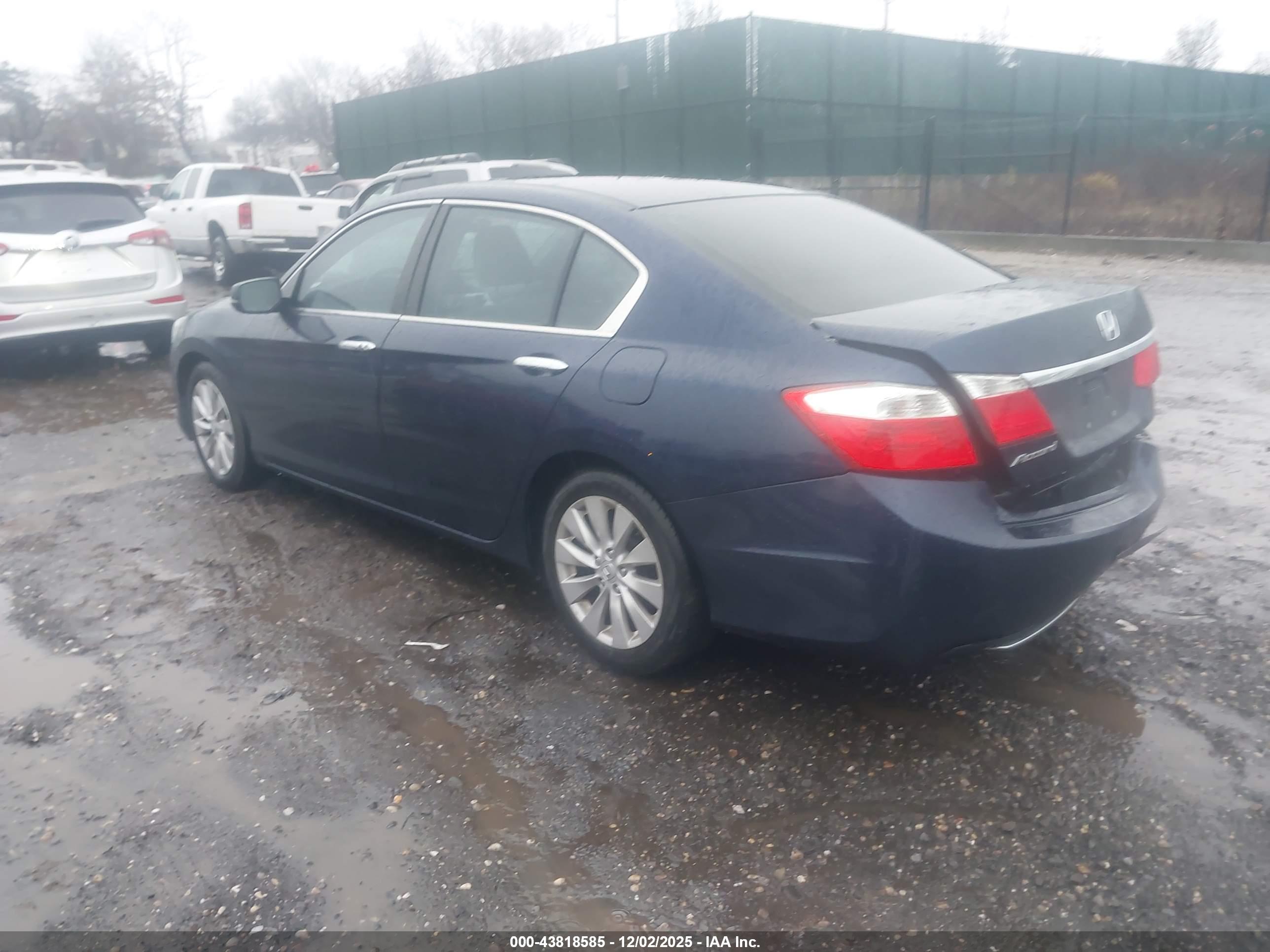 HONDA ACCORD image 3