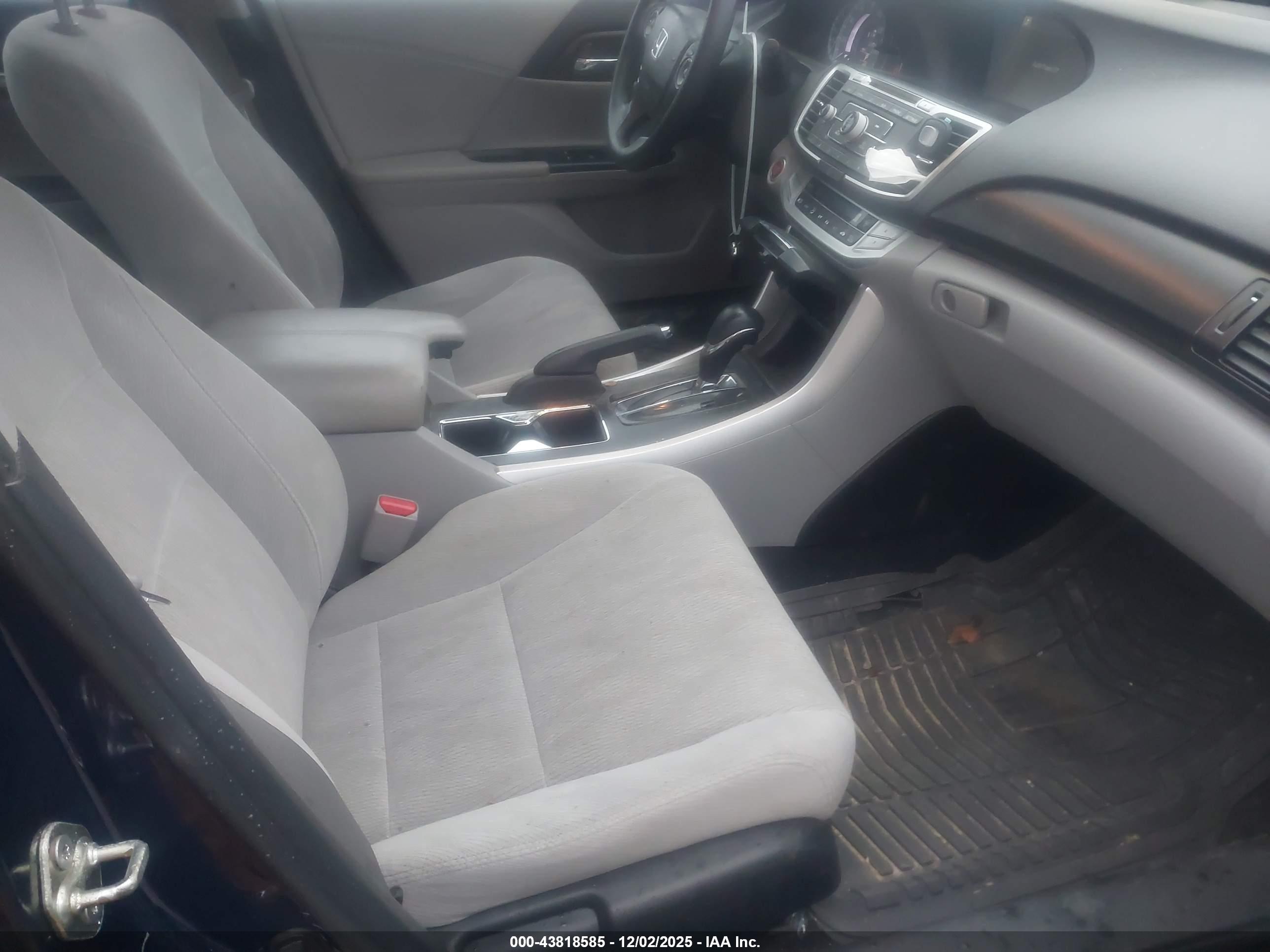 HONDA ACCORD image 5