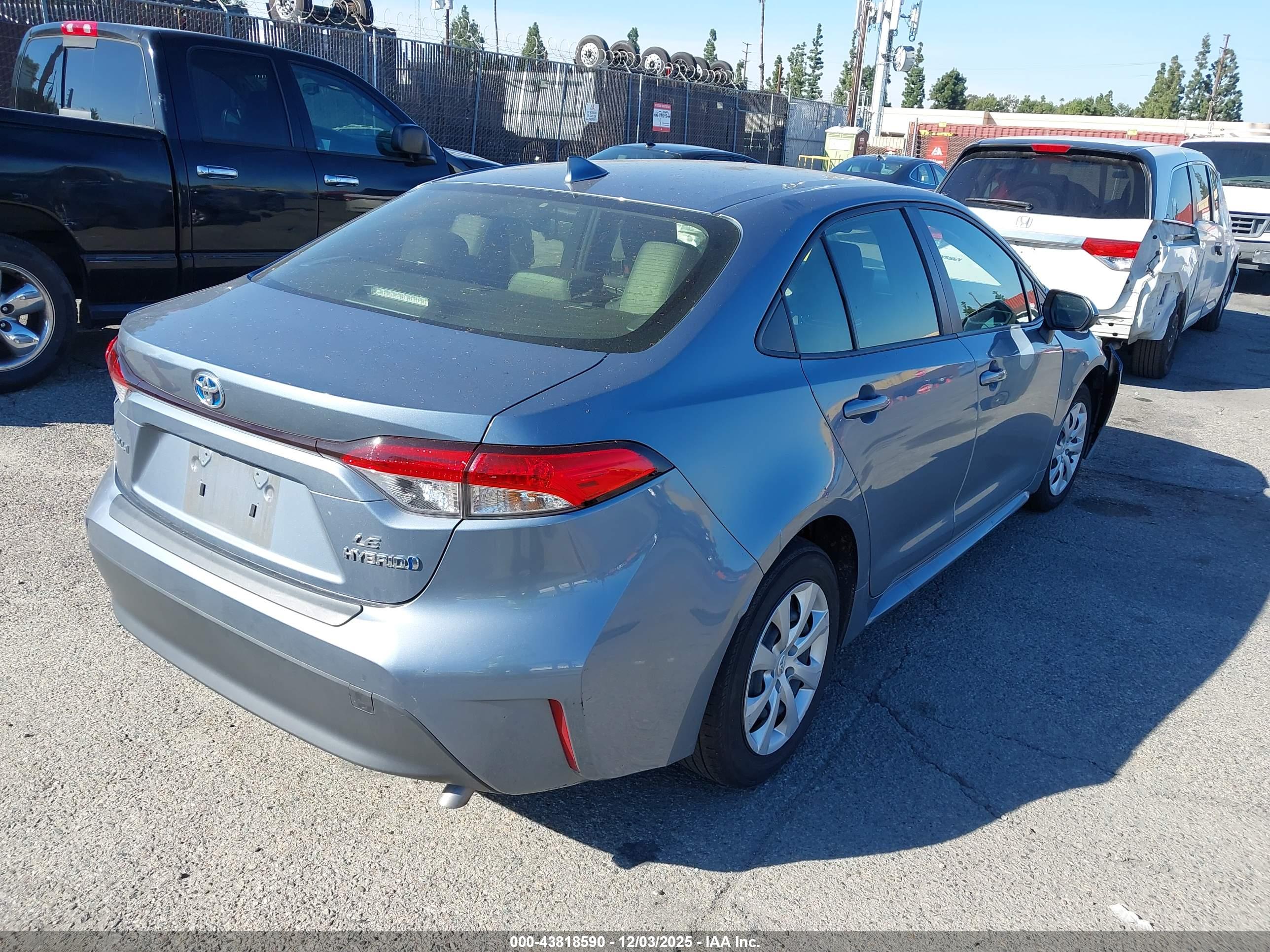 TOYOTA COROLLA image 4