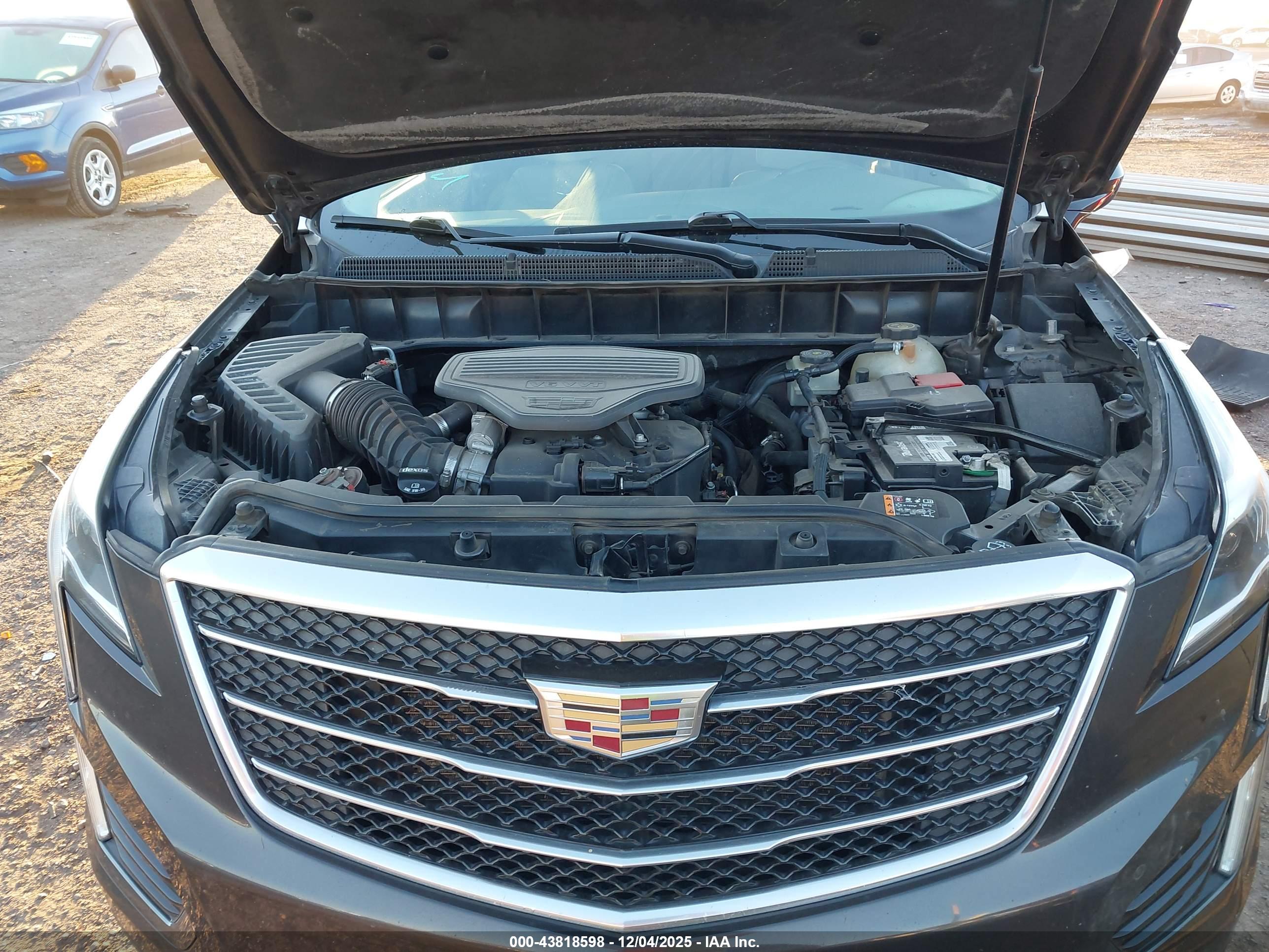 CADILLAC XT5 image 10