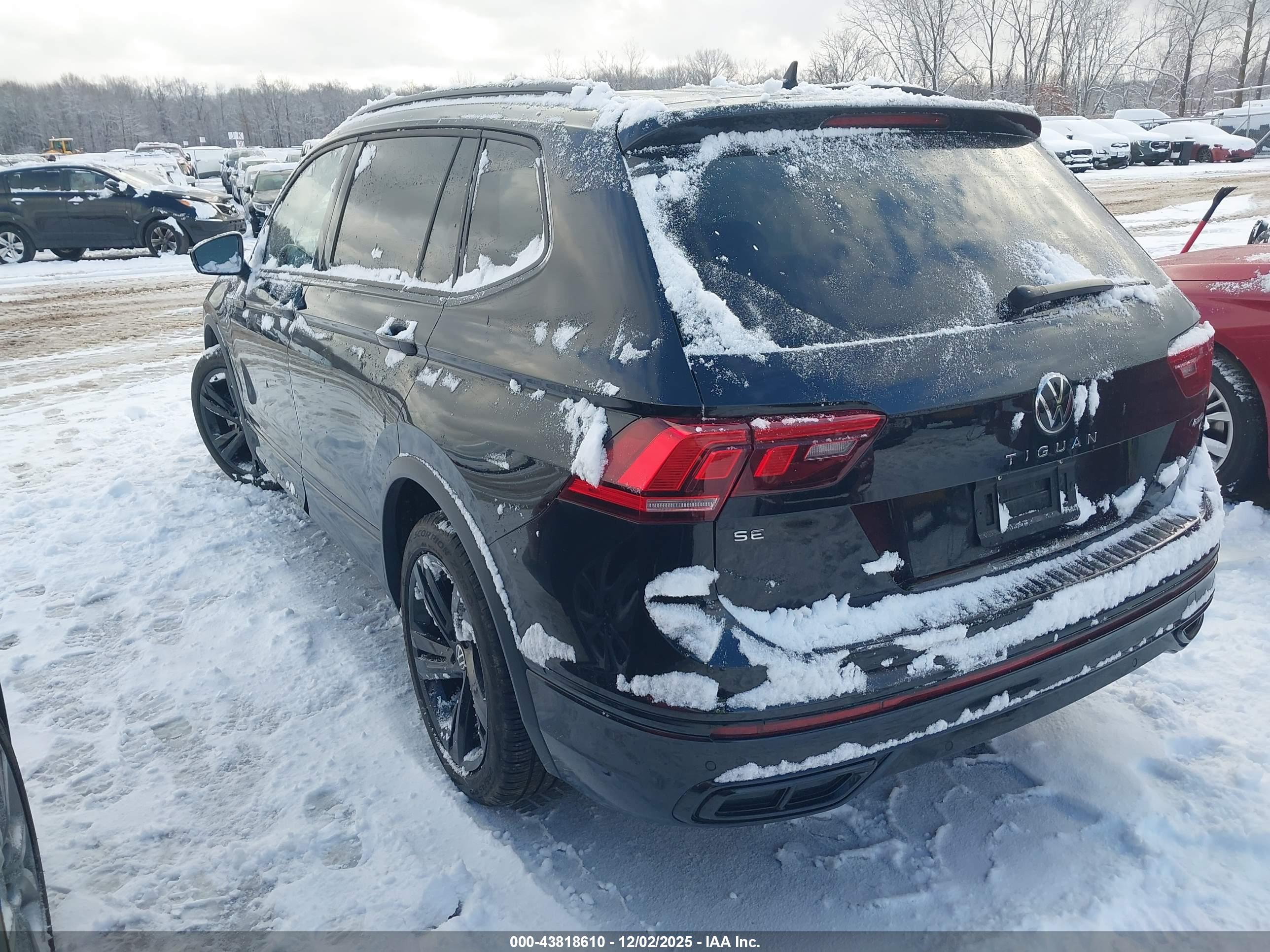 VOLKSWAGEN TIGUAN image 3