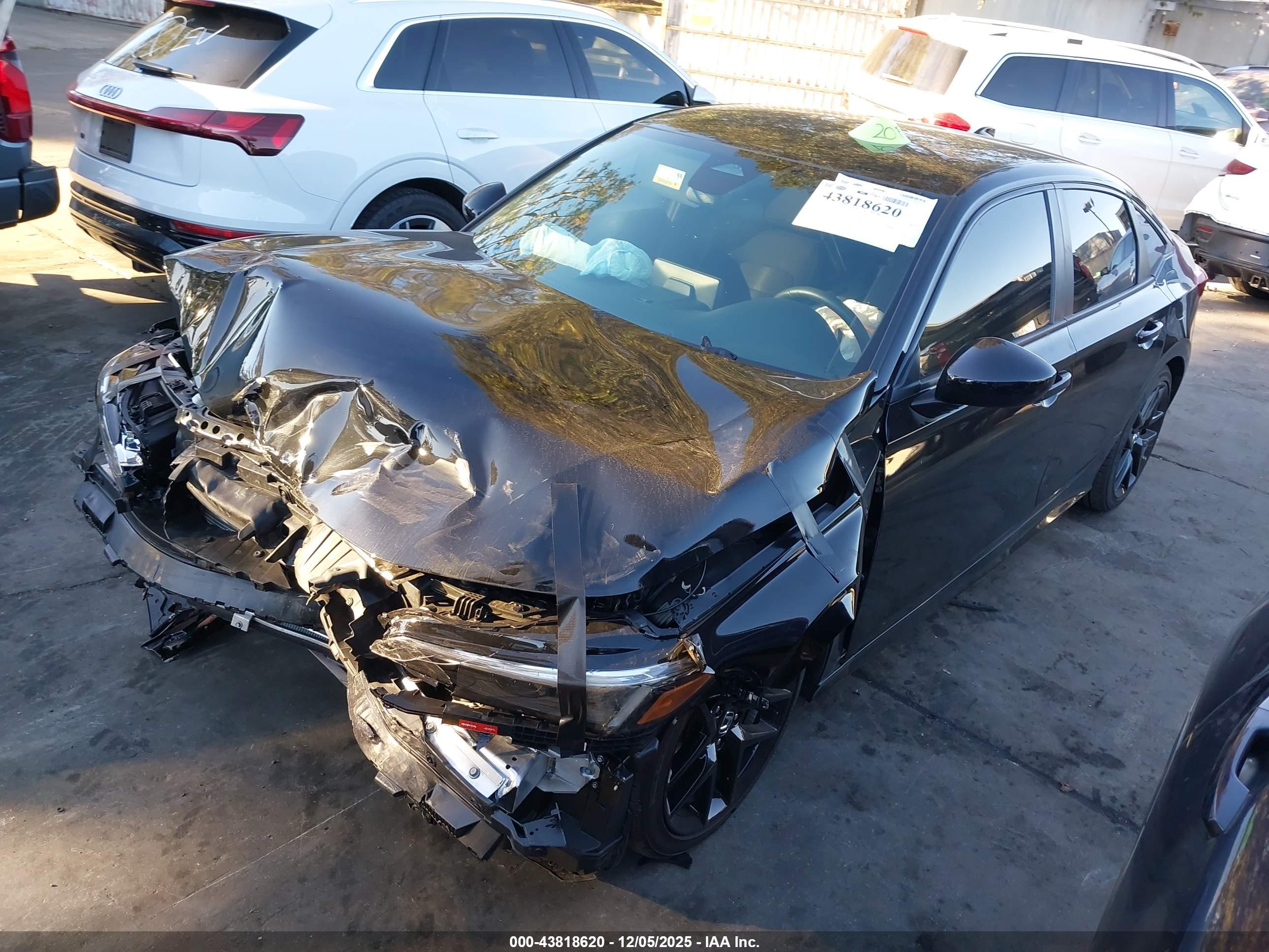 HONDA CIVIC image 2