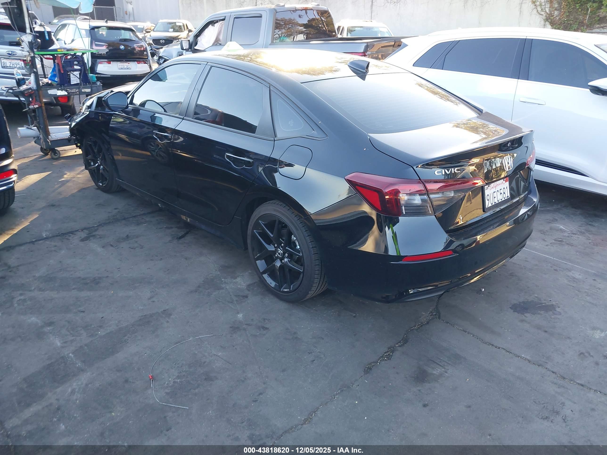 HONDA CIVIC image 3