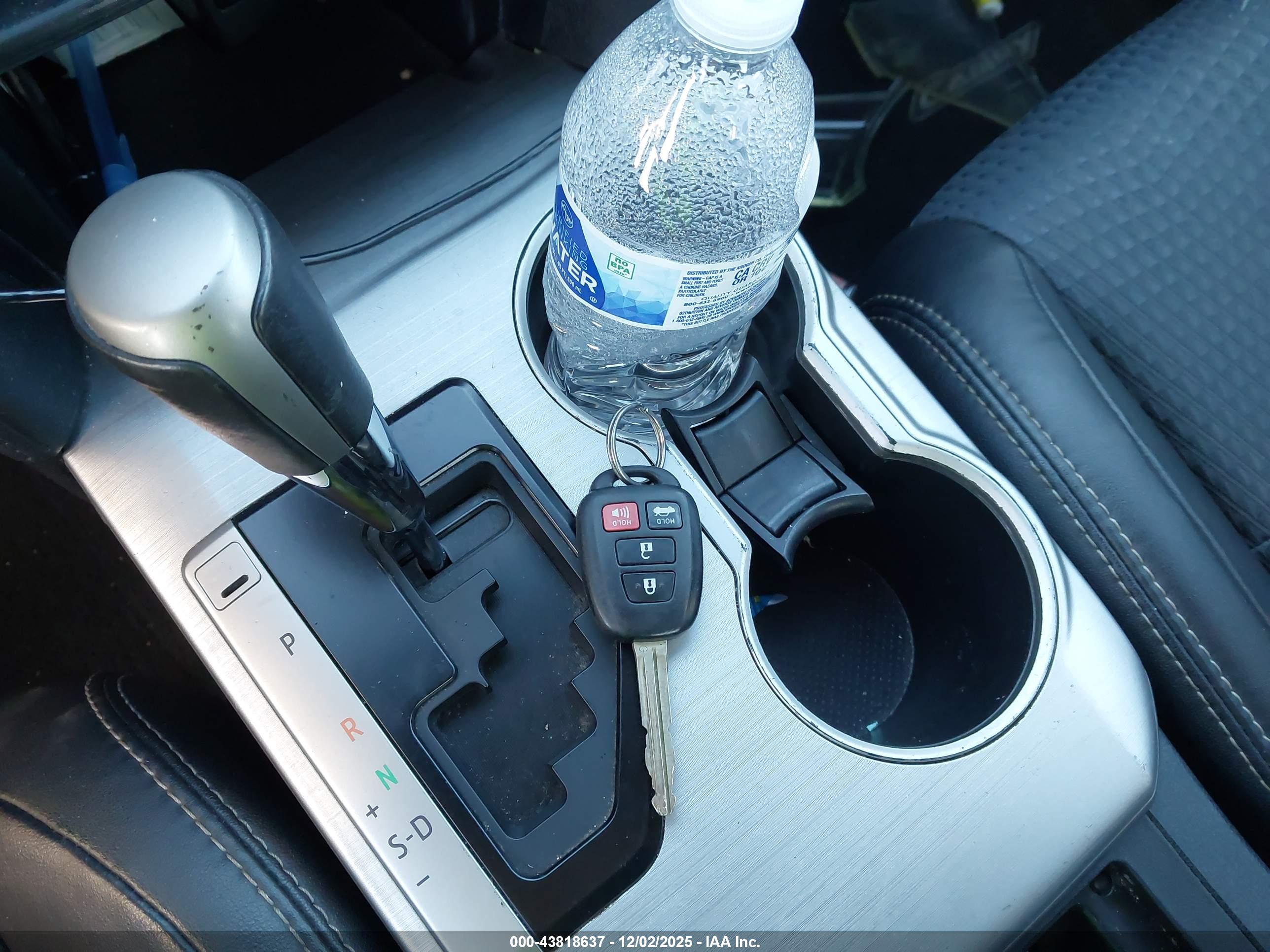 TOYOTA CAMRY image 11