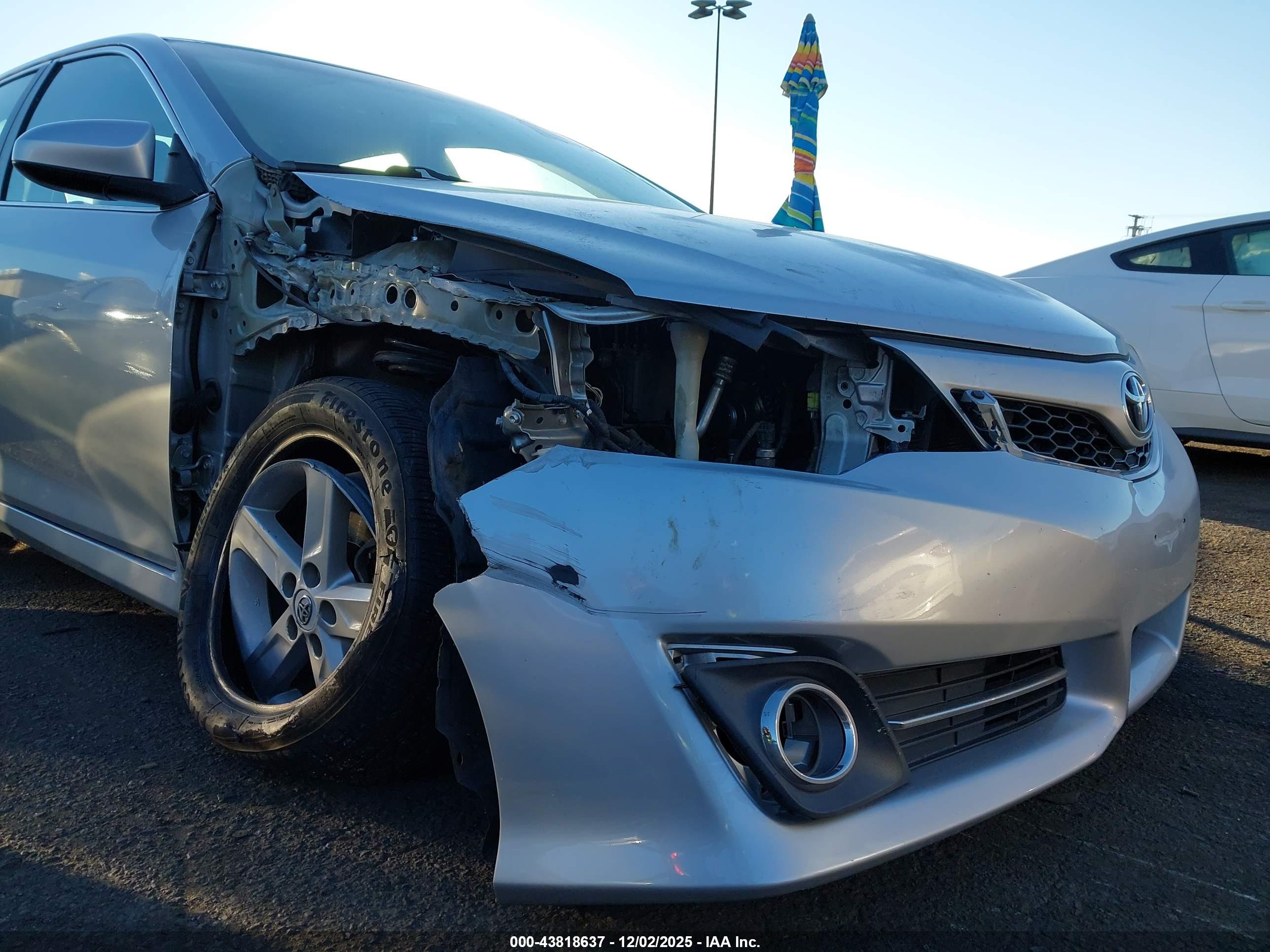 TOYOTA CAMRY image 6