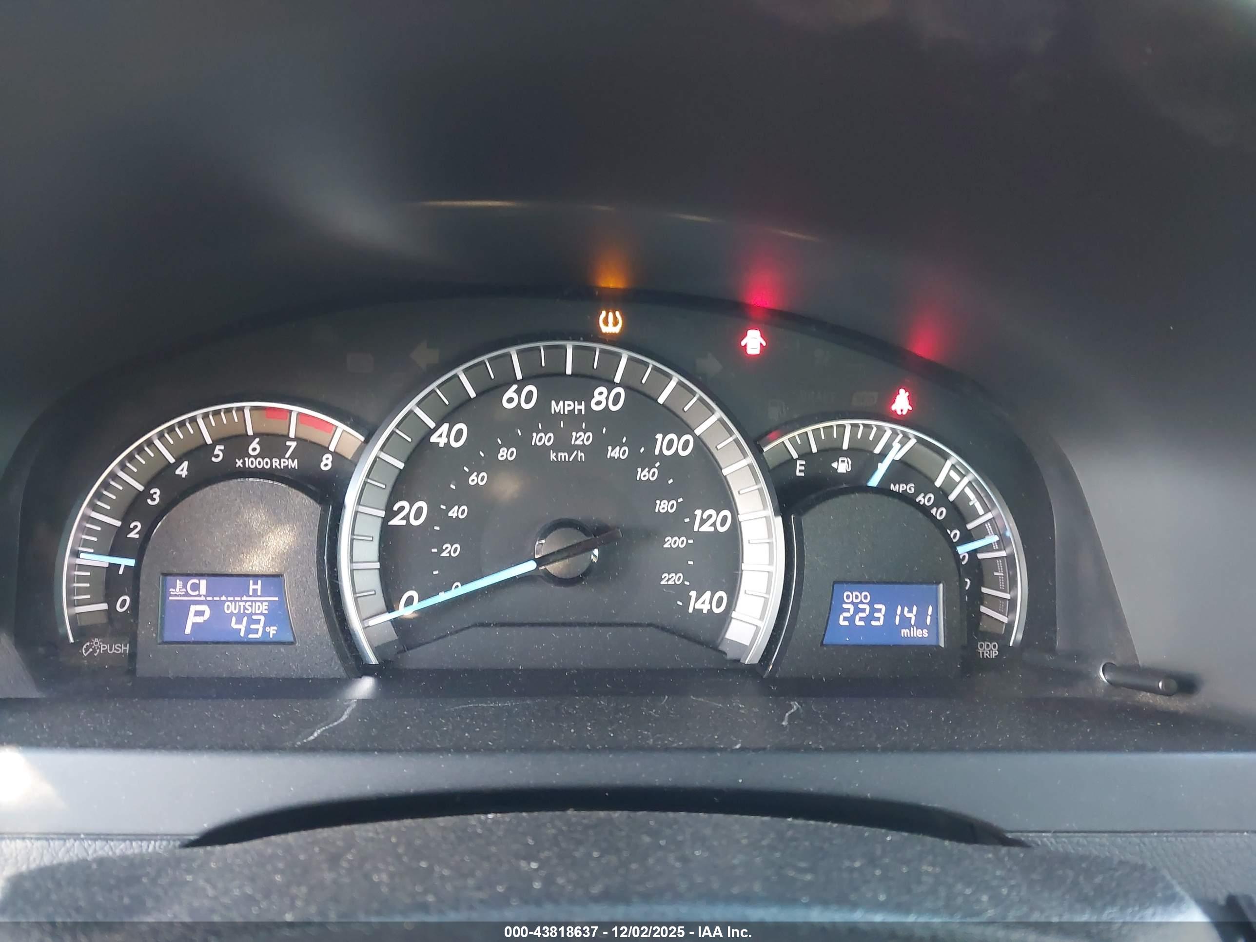 TOYOTA CAMRY image 7