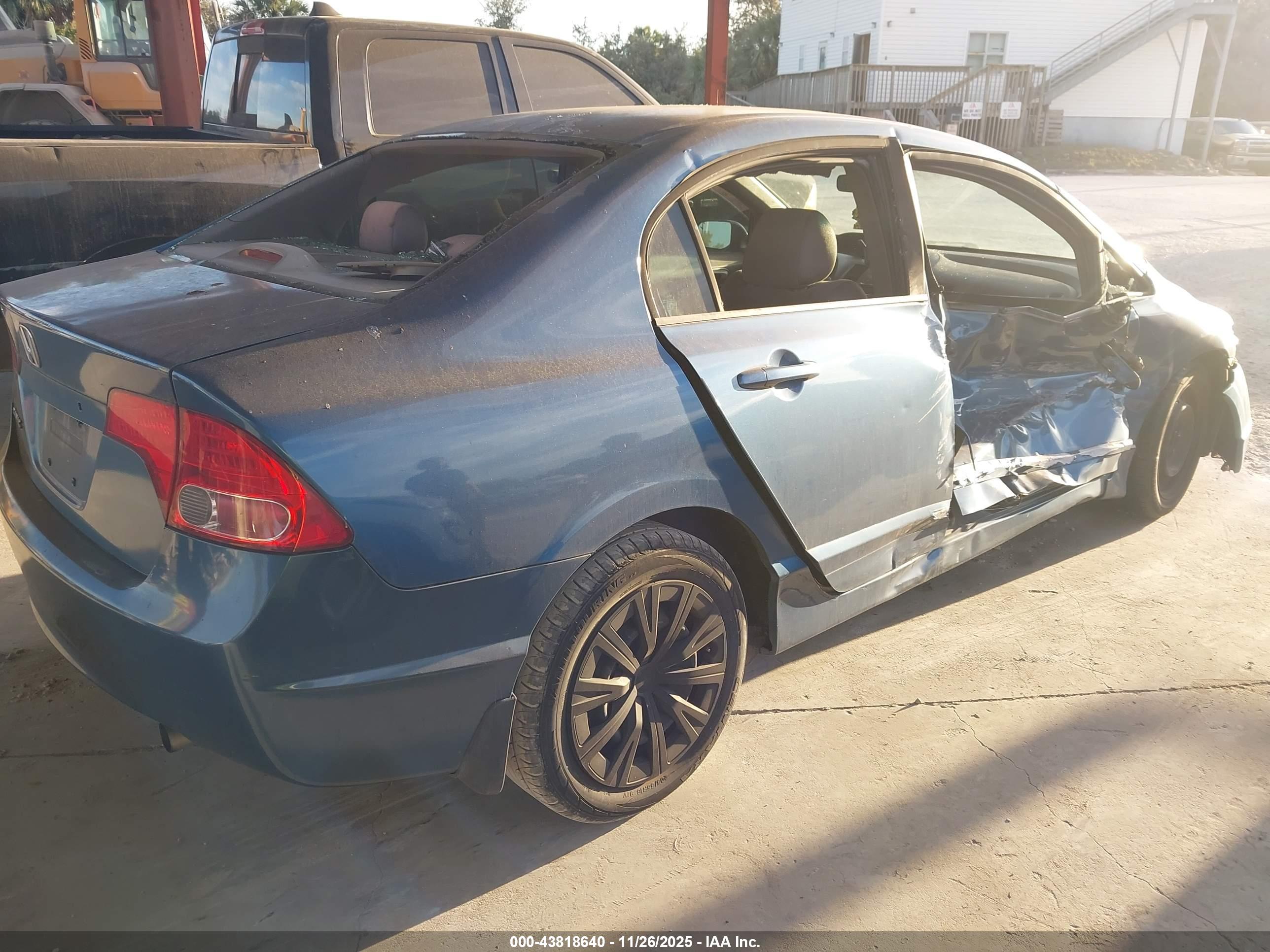 HONDA CIVIC image 4