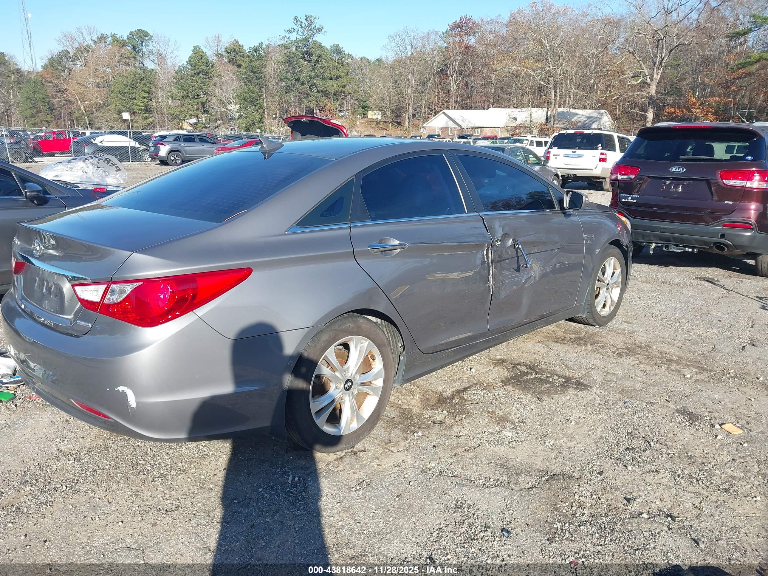 HYUNDAI SONATA image 4