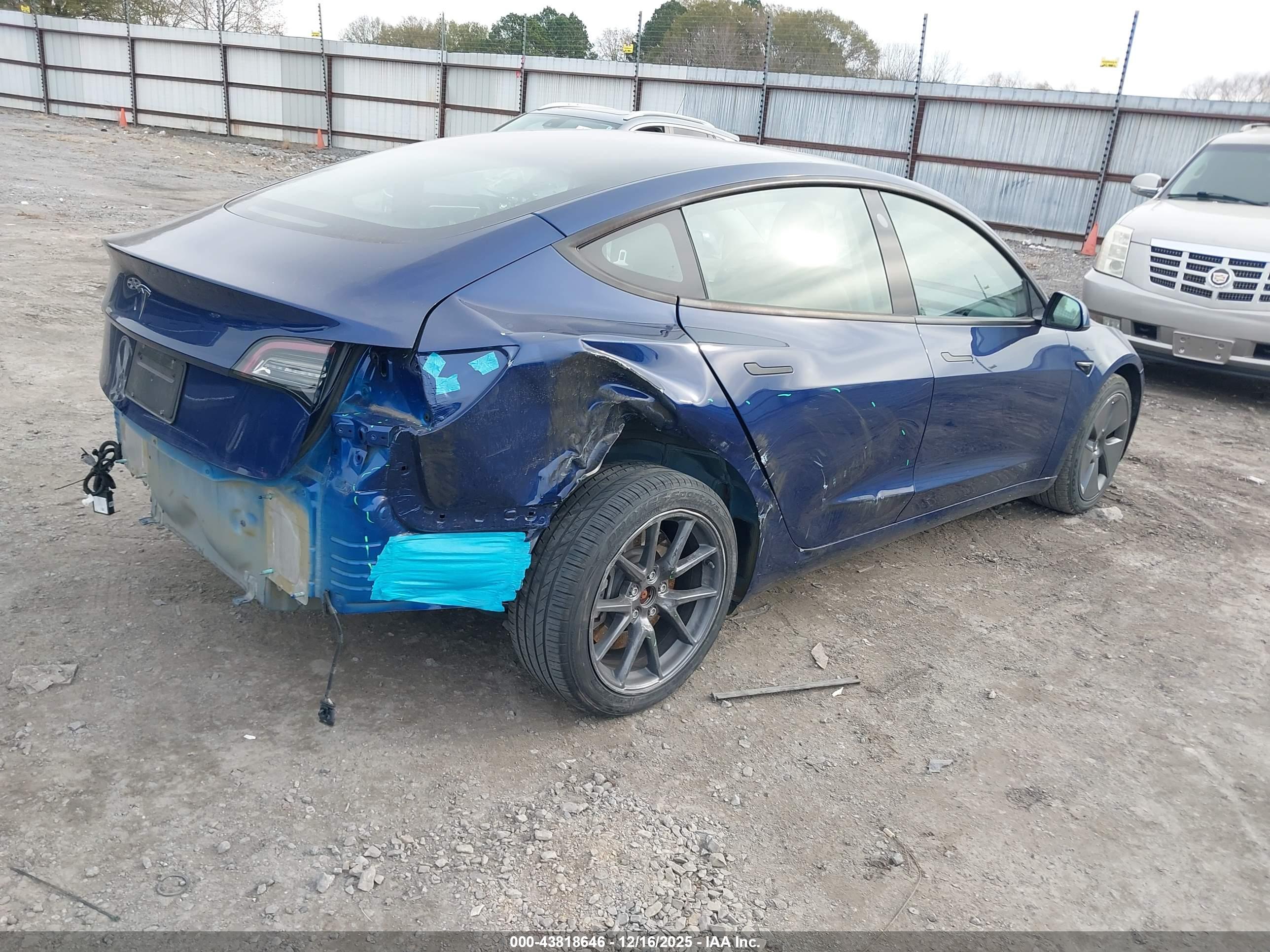 TESLA MODEL image 4
