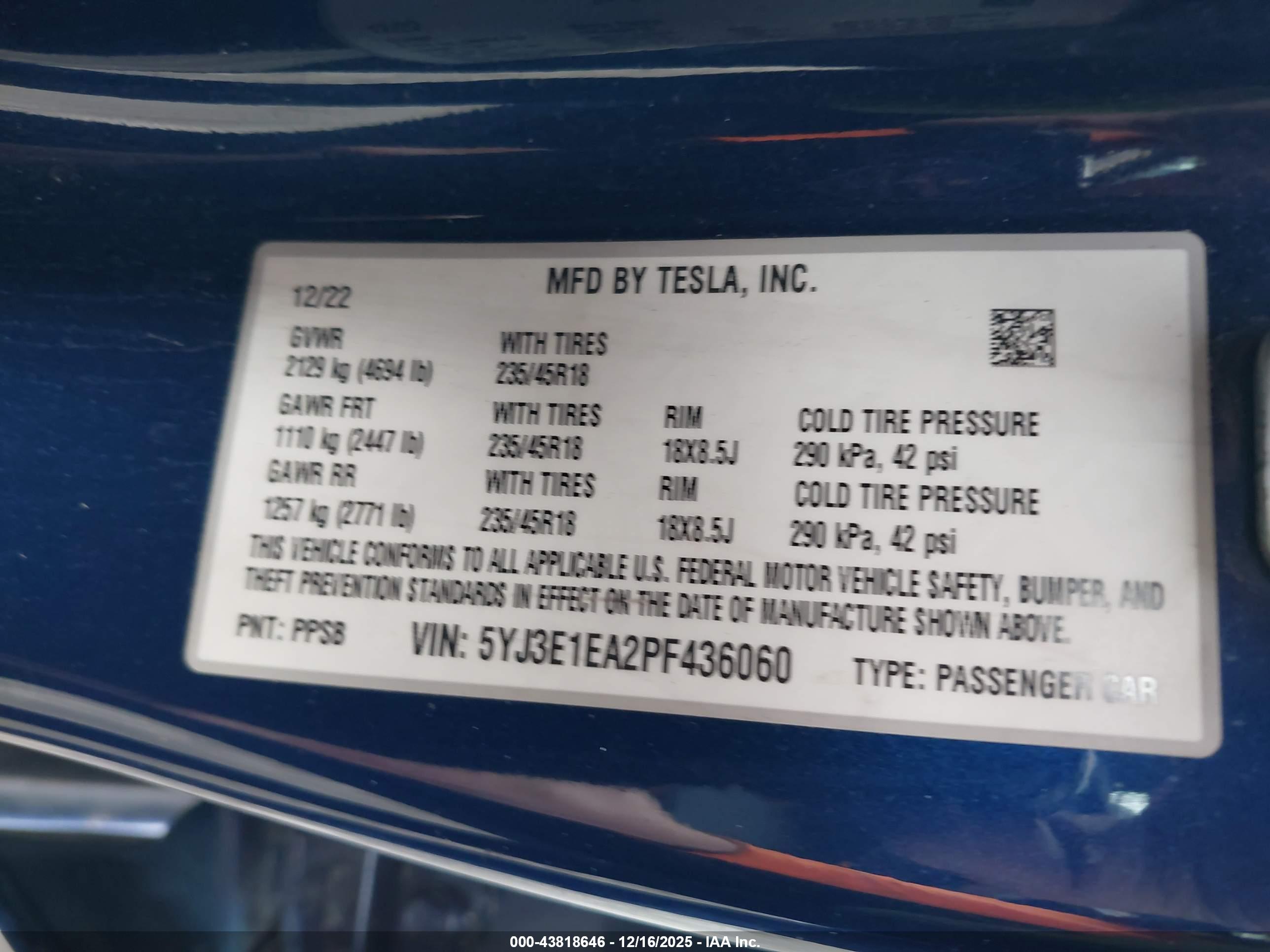 TESLA MODEL image 9