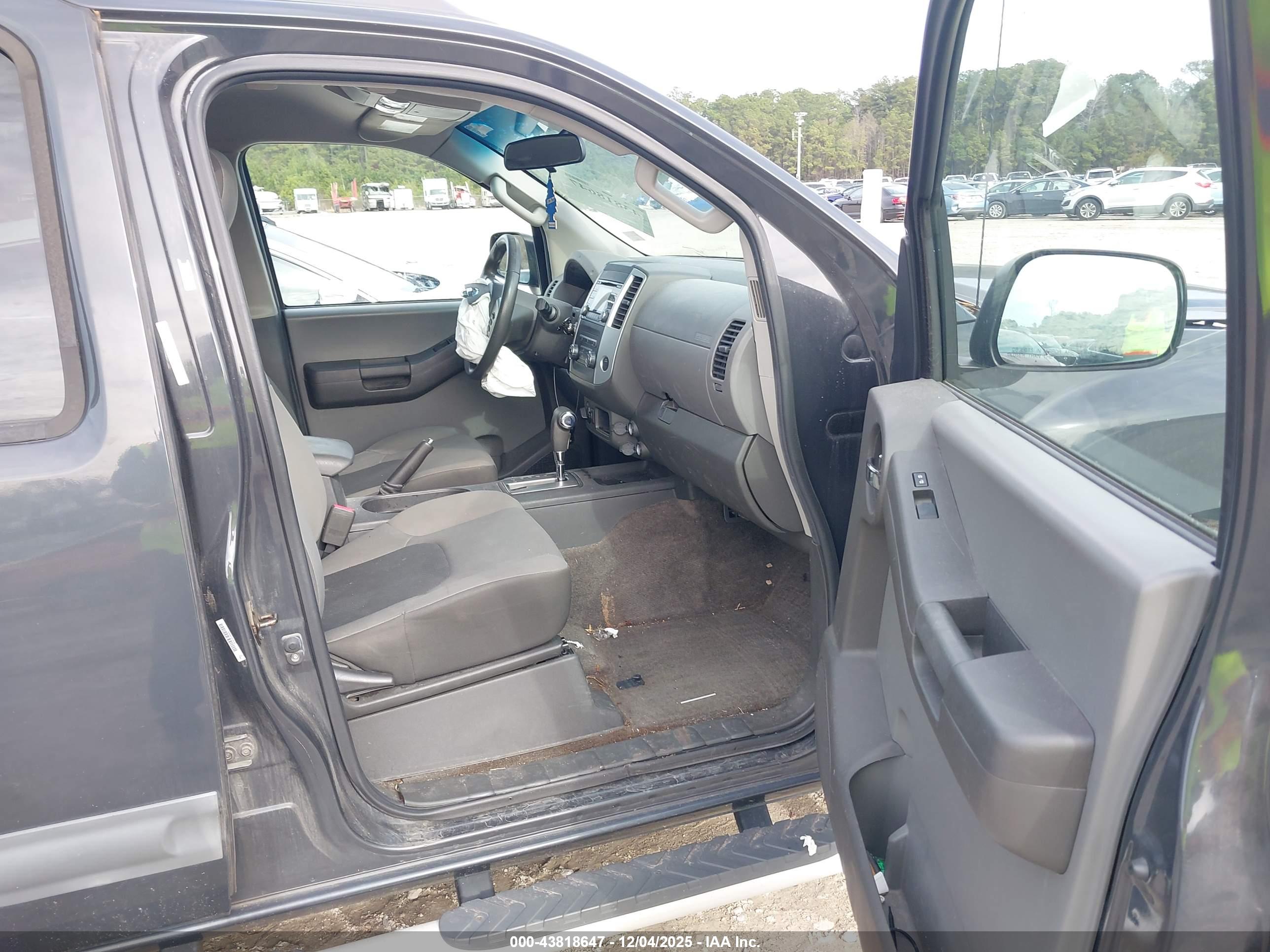 NISSAN XTERRA image 5