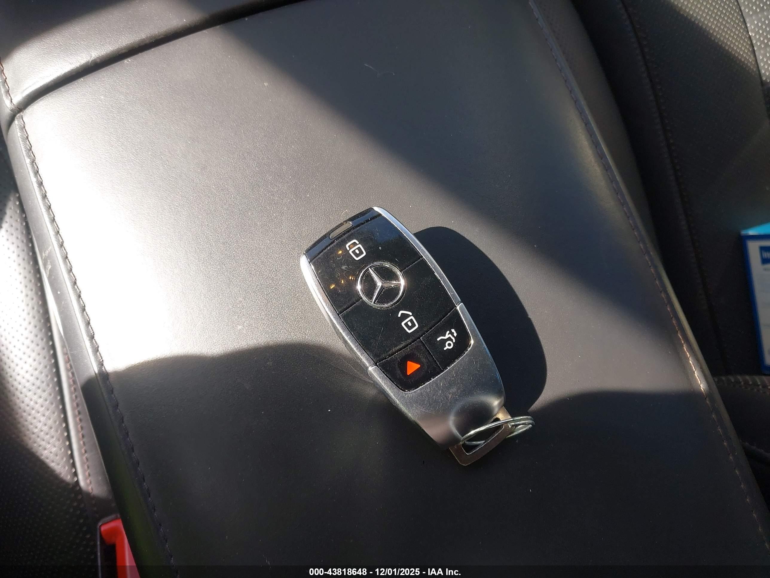 MERCEDES-BENZ S image 11