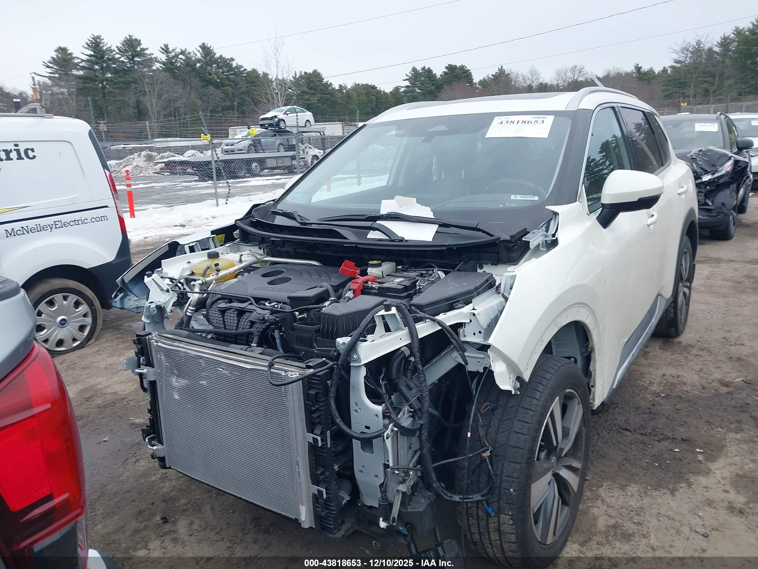 NISSAN ROGUE image 6