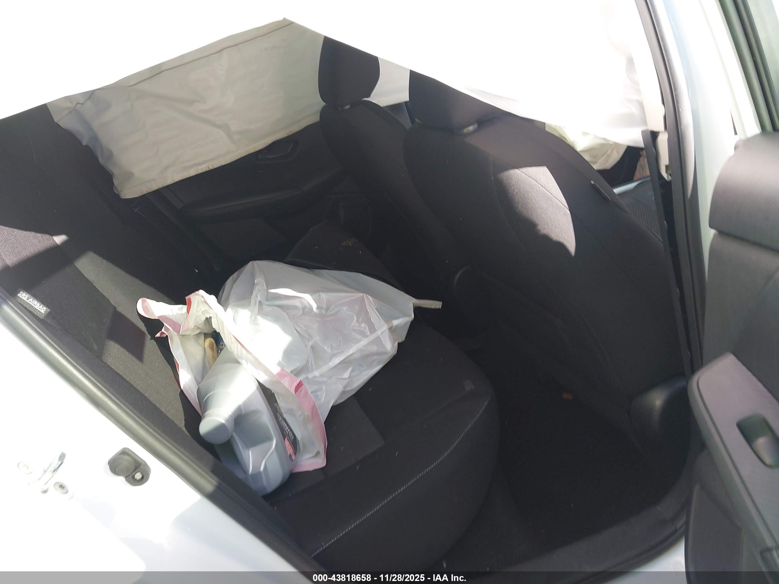 NISSAN SENTRA image 8