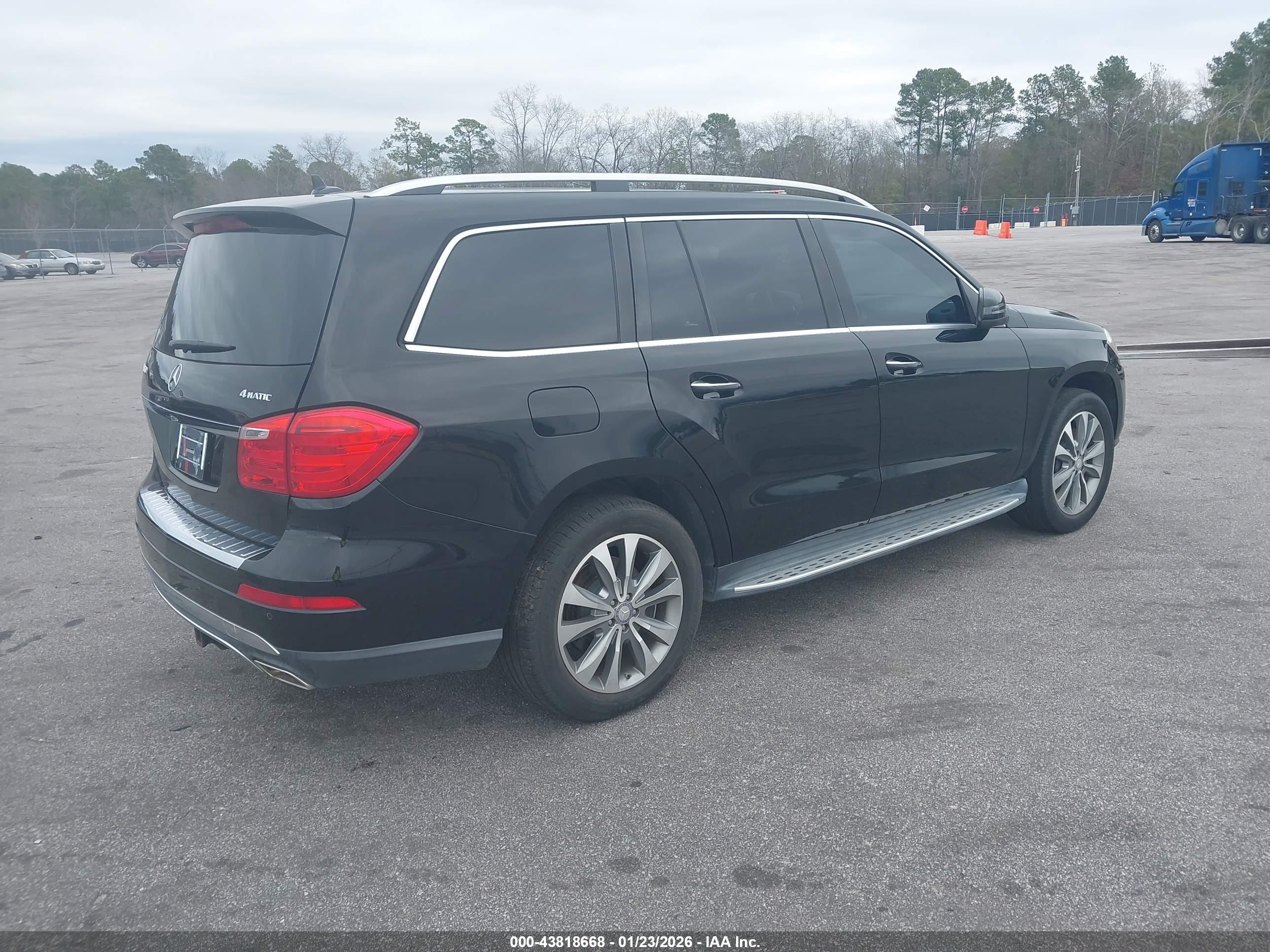 MERCEDES-BENZ GL image 4
