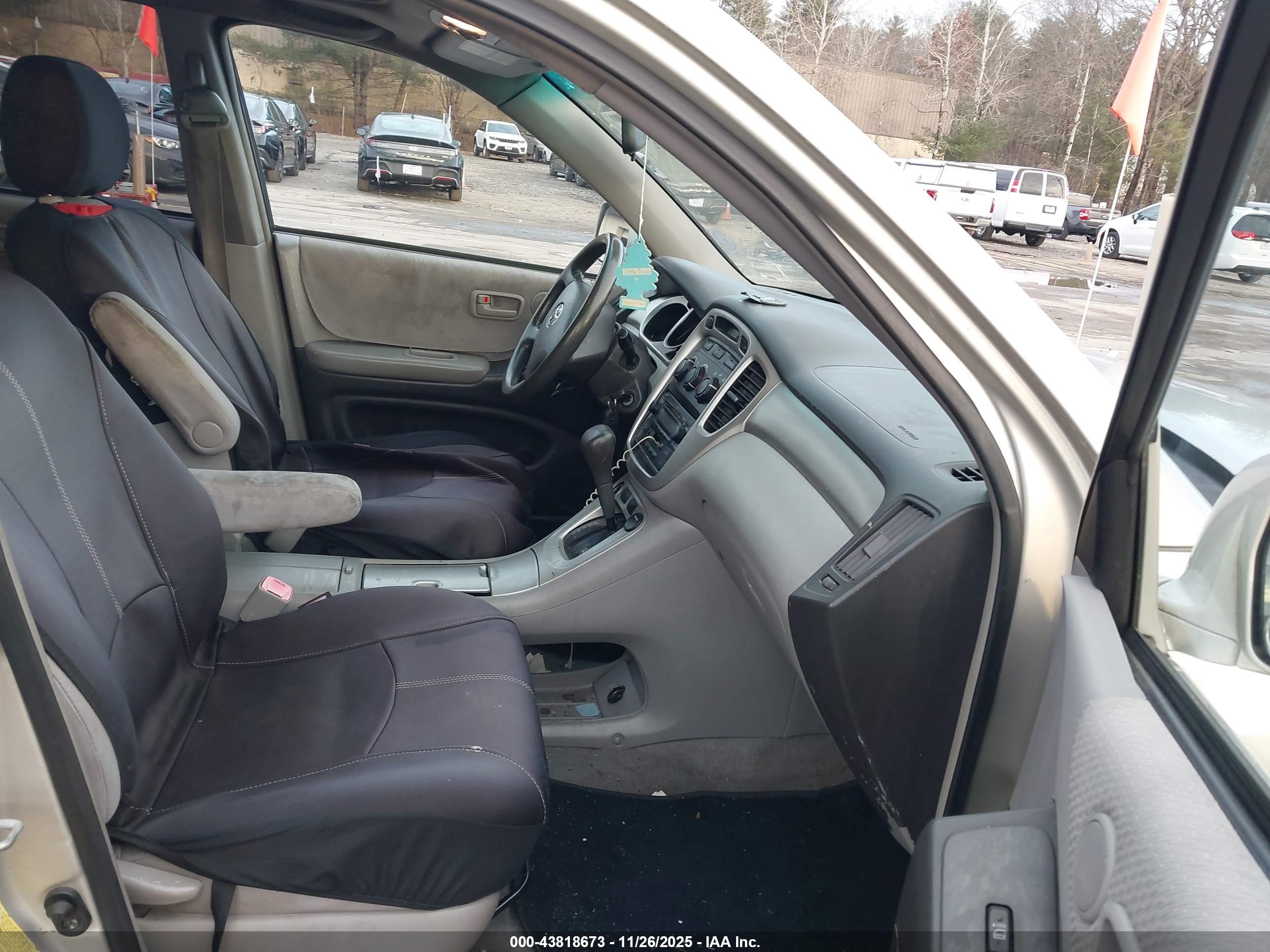 TOYOTA HIGHLANDER image 5