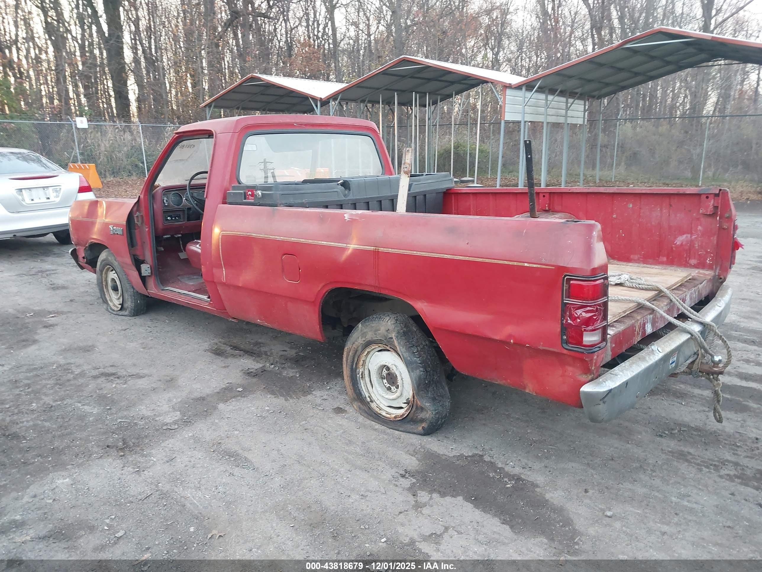 DODGE D-SERIES image 3