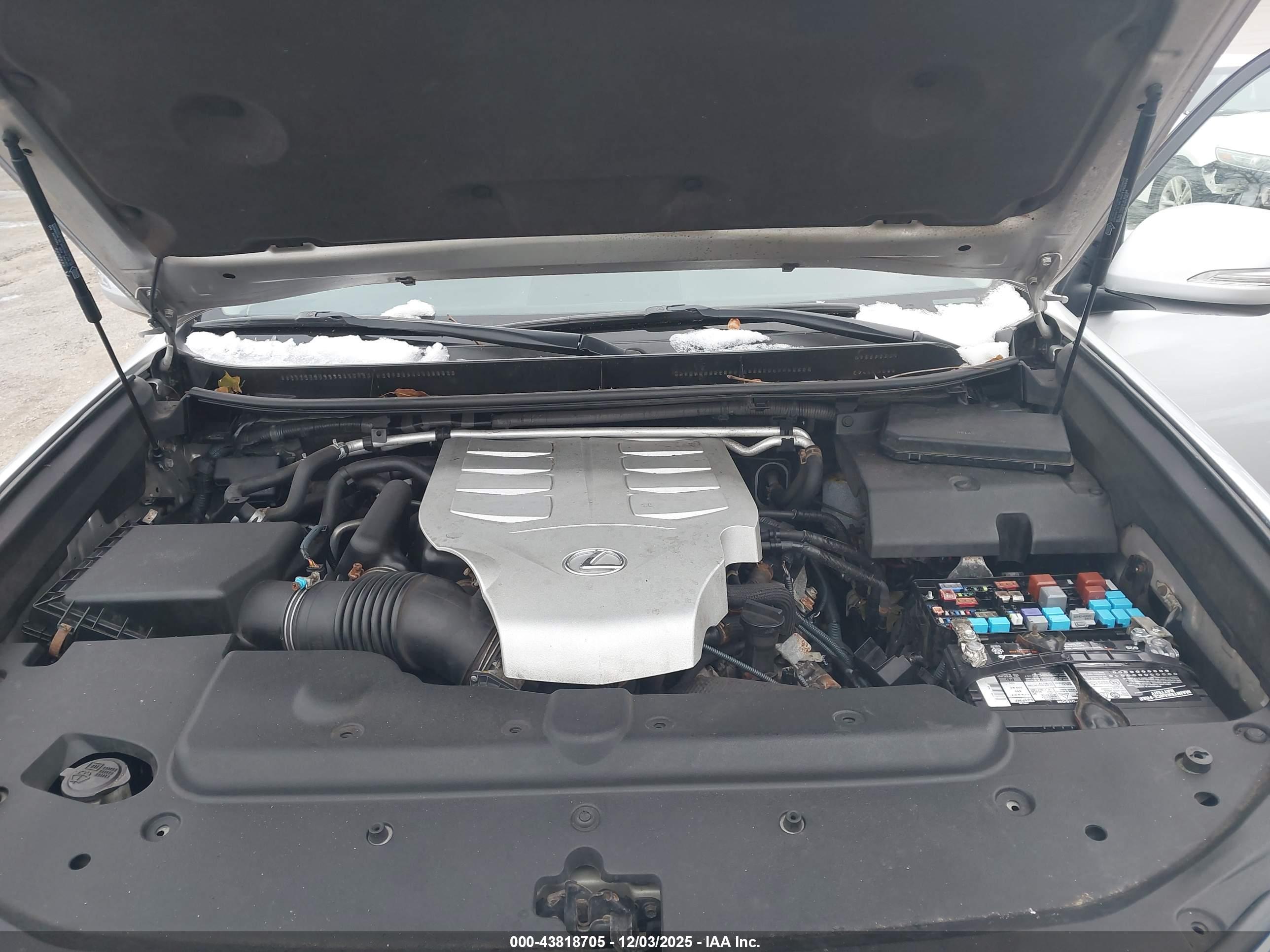 LEXUS GX image 10