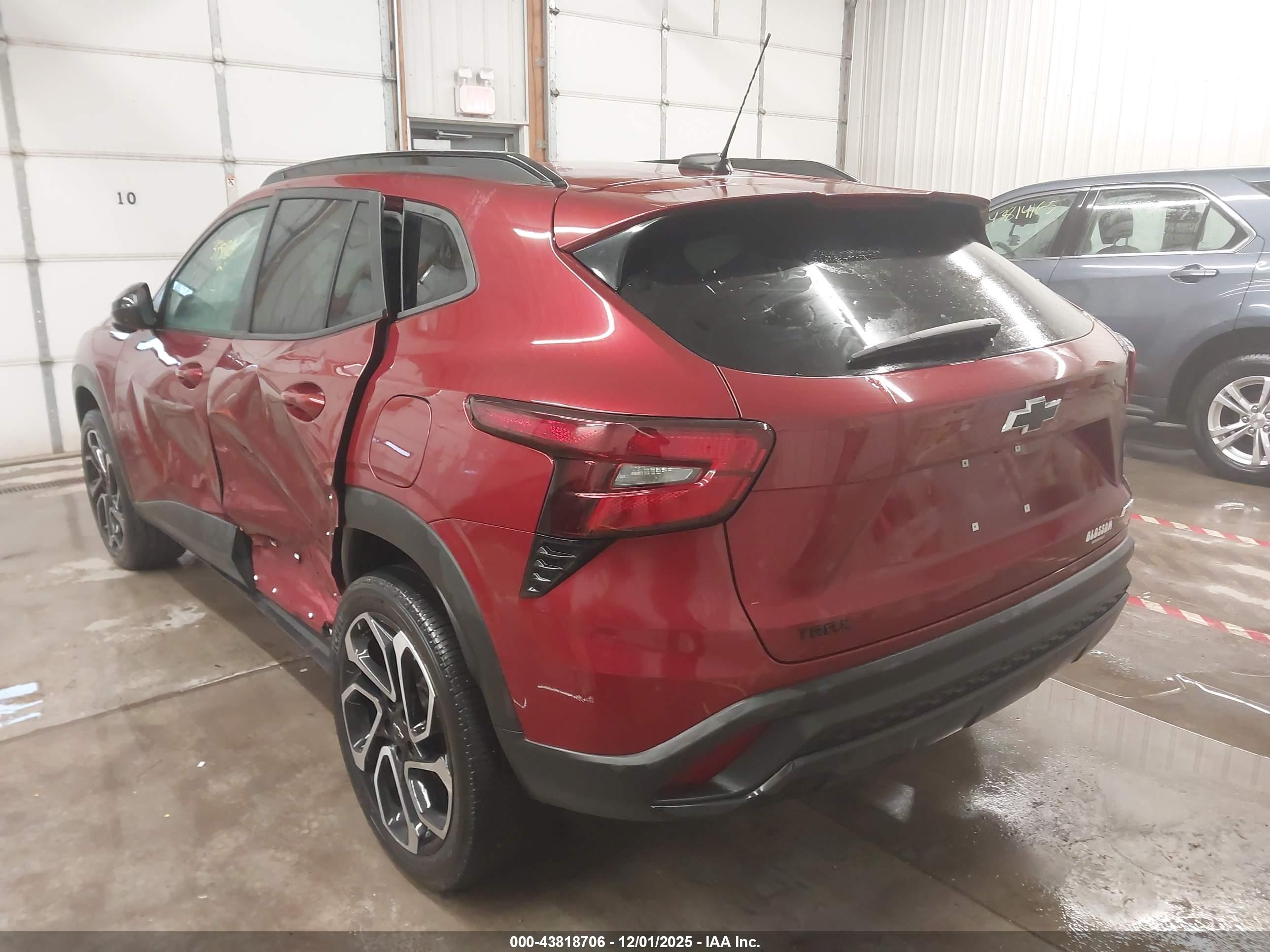 CHEVROLET TRAX image 3