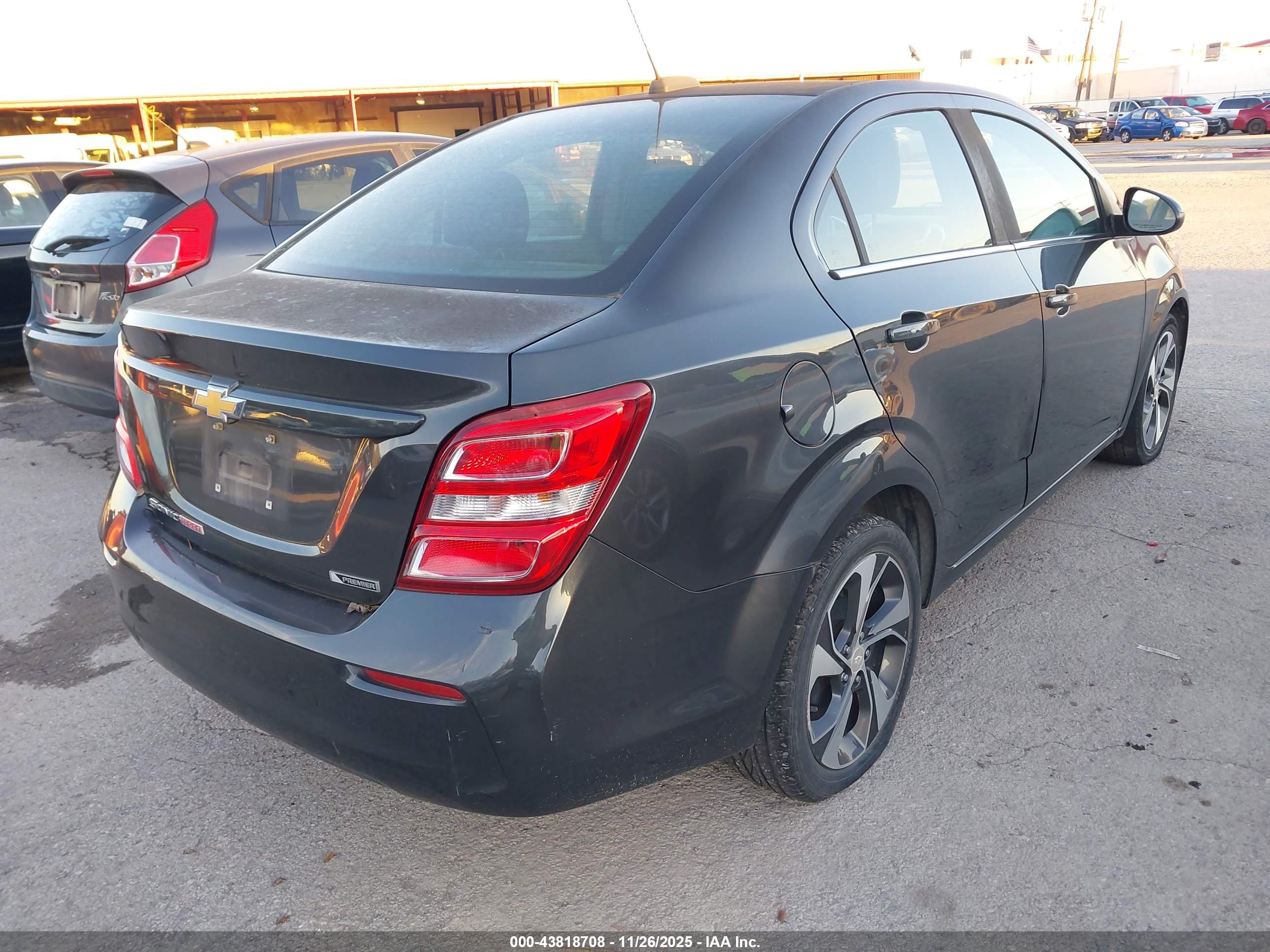 CHEVROLET SONIC image 4
