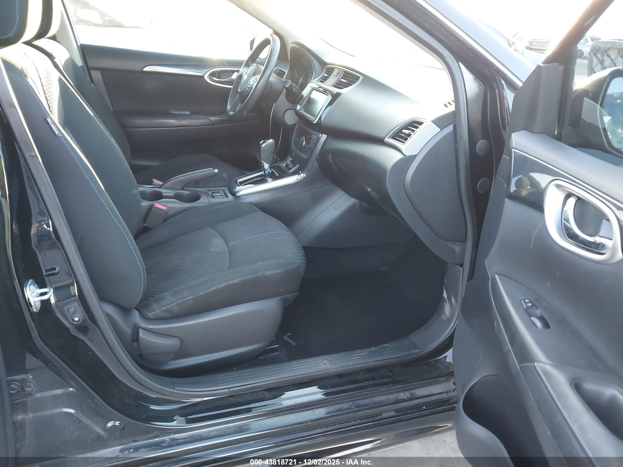NISSAN SENTRA image 5