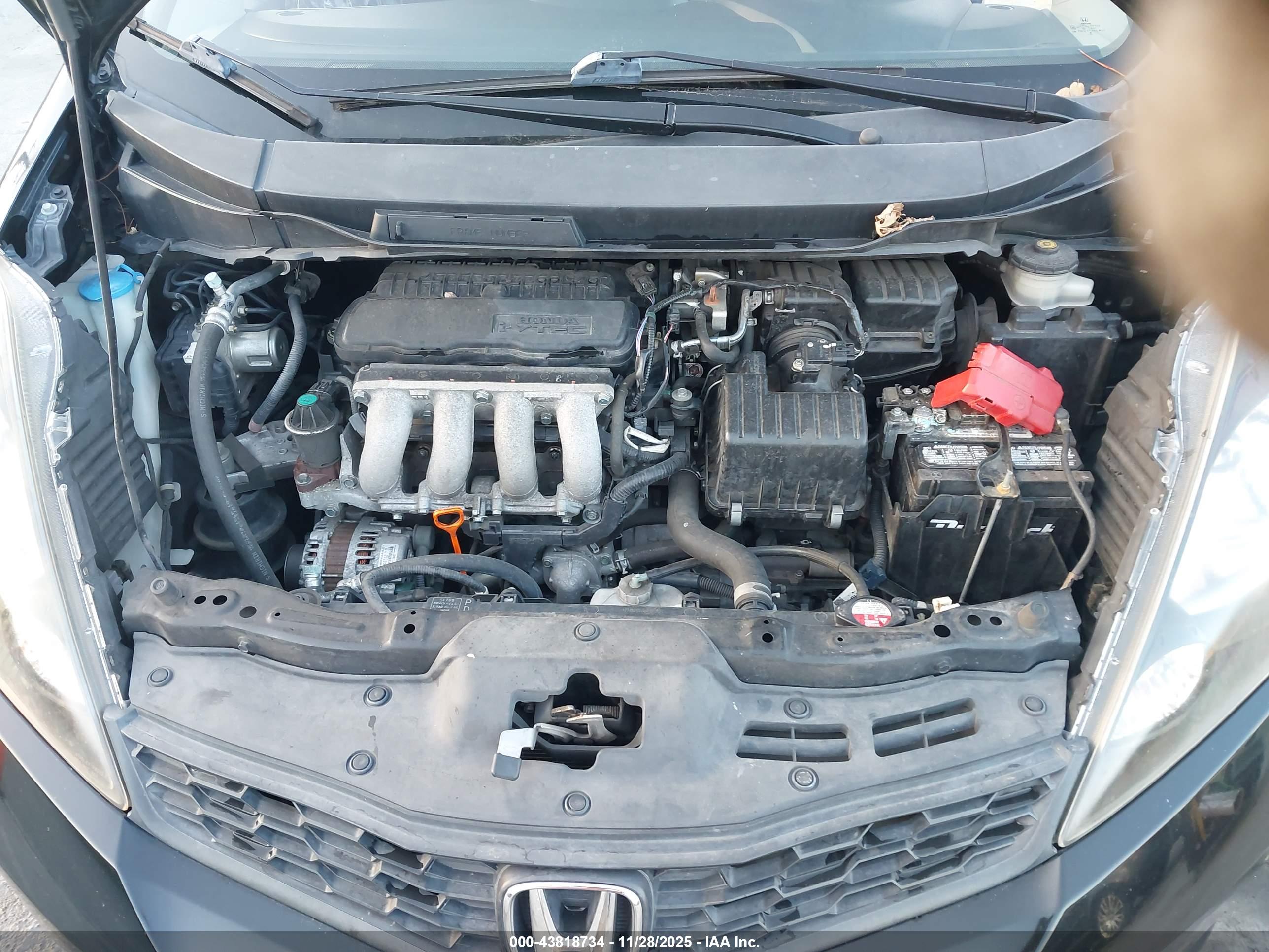 HONDA FIT image 10