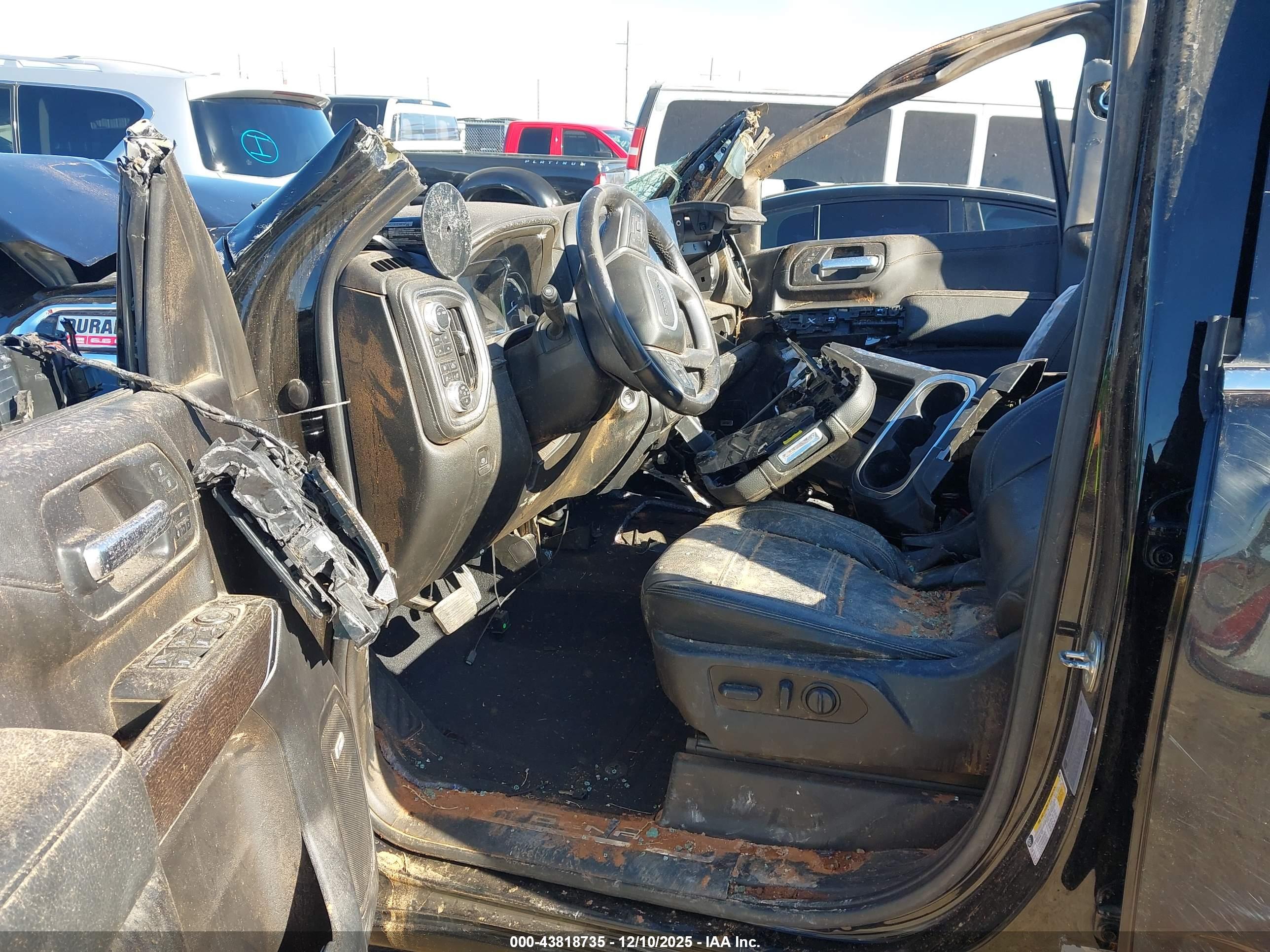 GMC SIERRA image 5