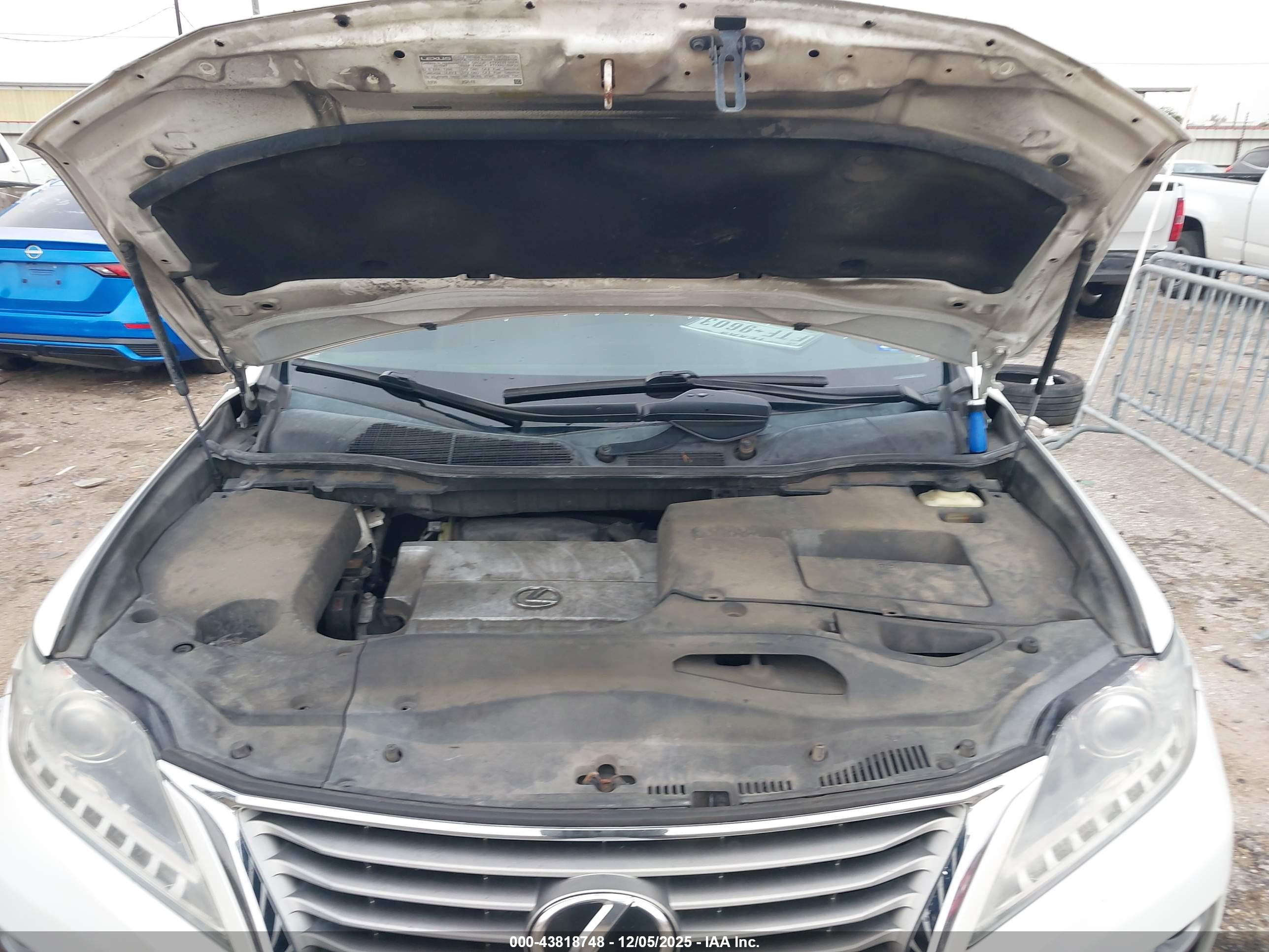 LEXUS RX image 10