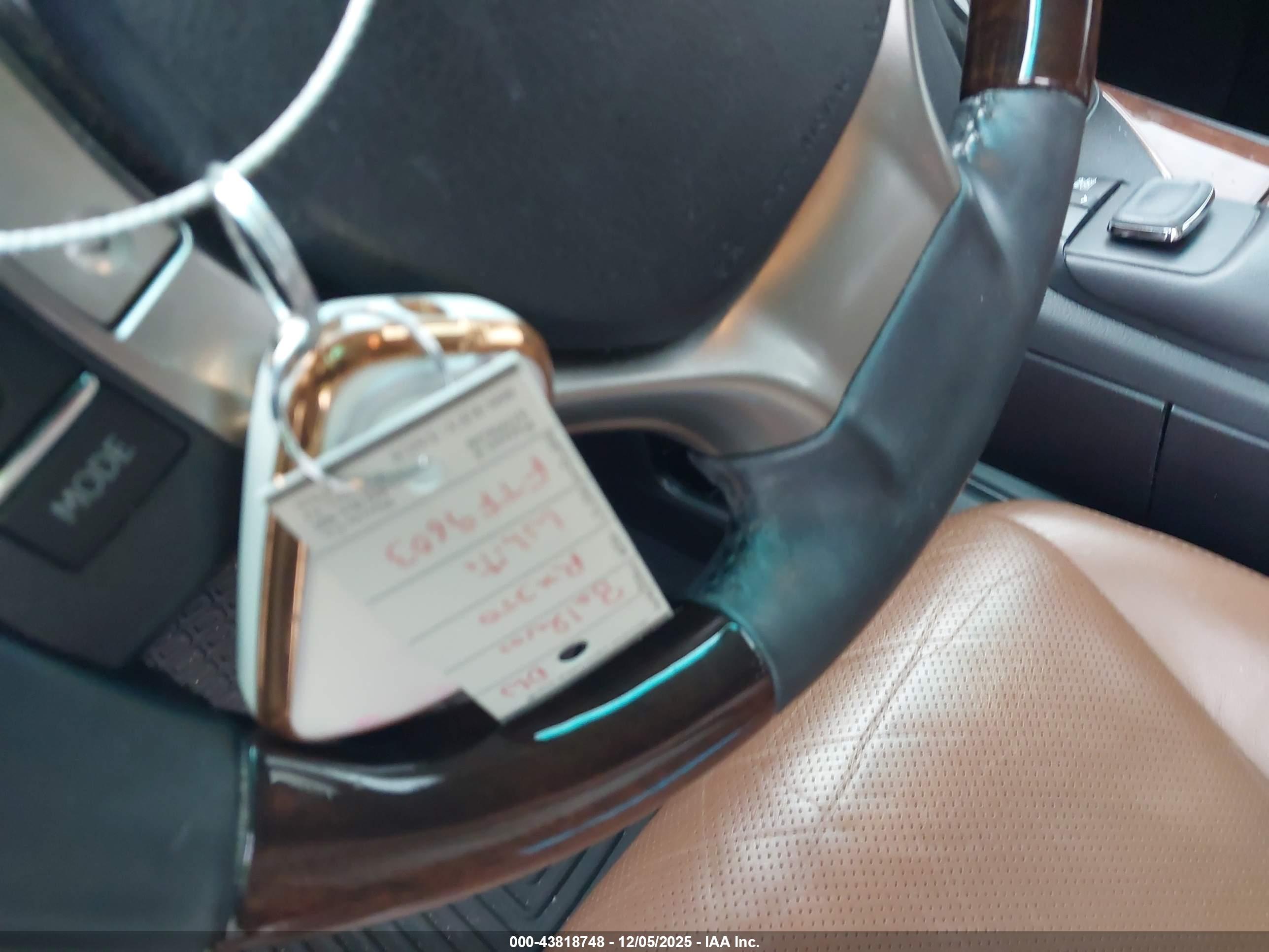 LEXUS RX image 11