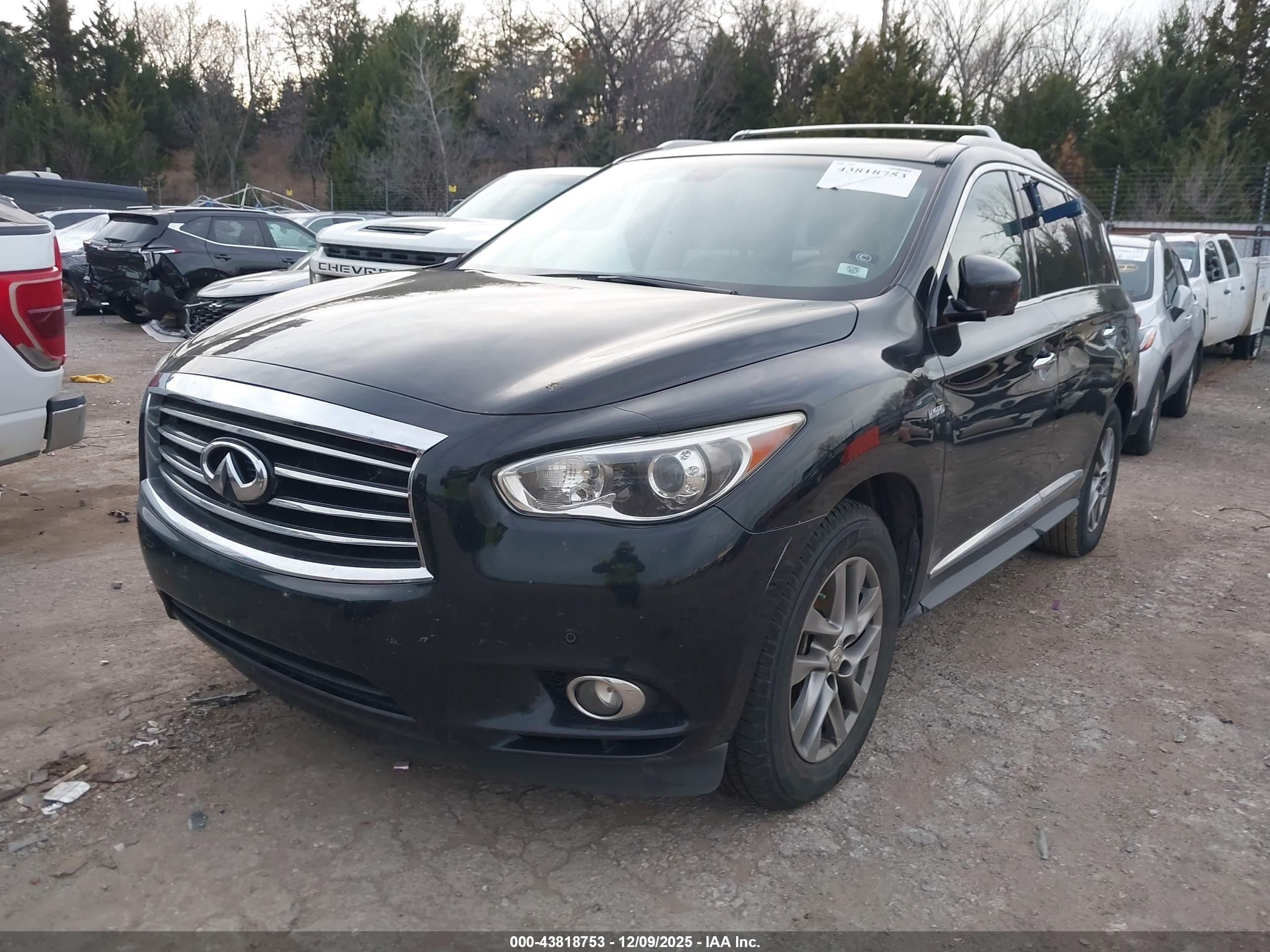 INFINITI QX60 image 2