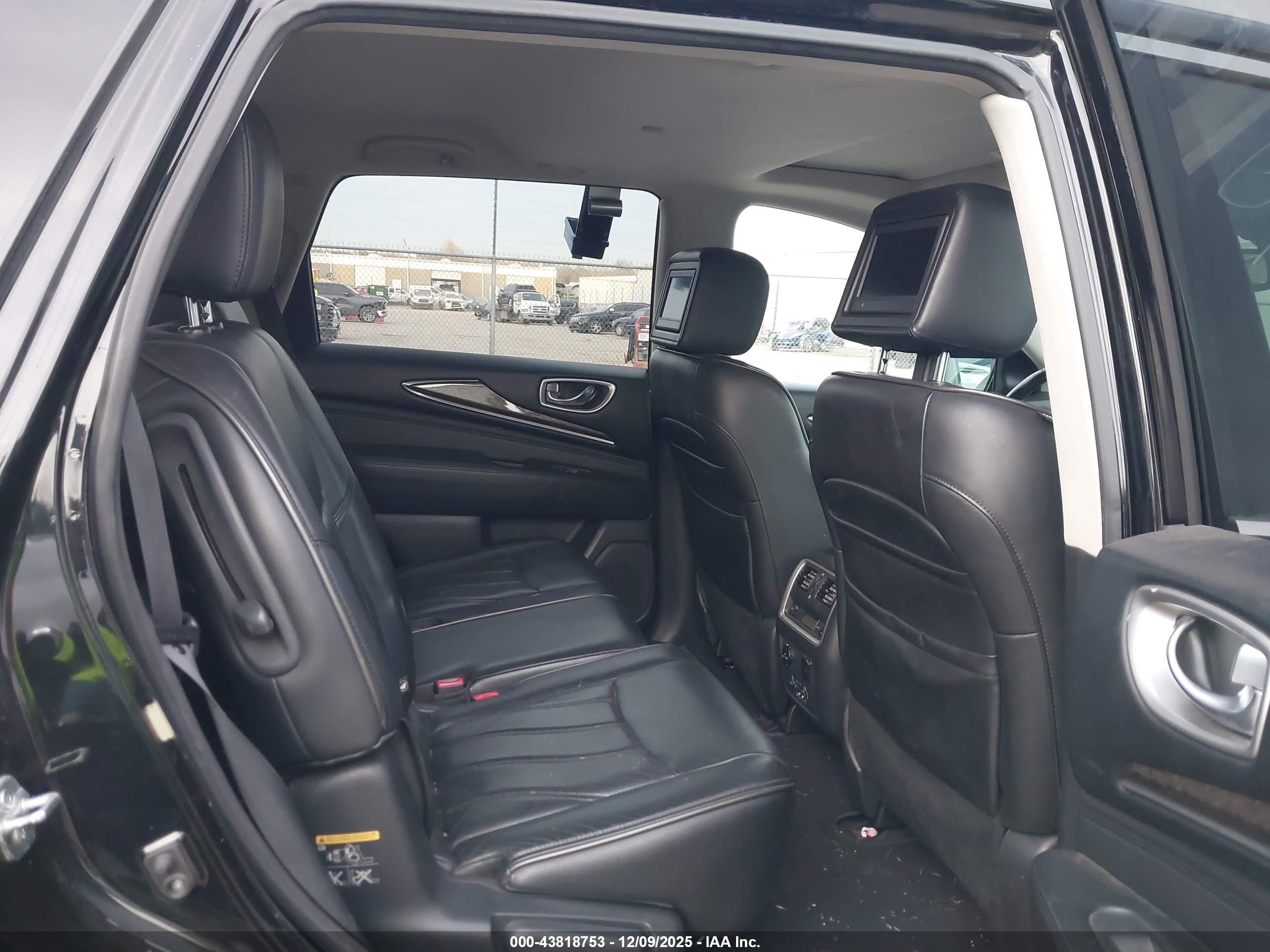 INFINITI QX60 image 8