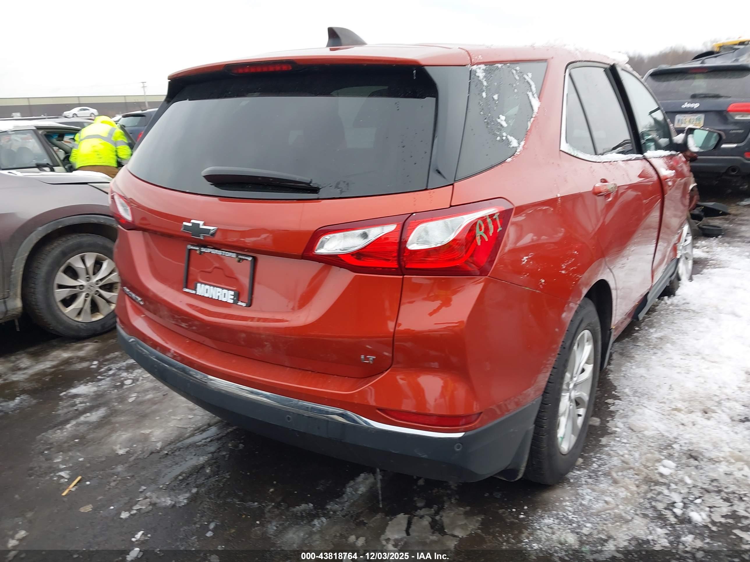 CHEVROLET EQUINOX image 4