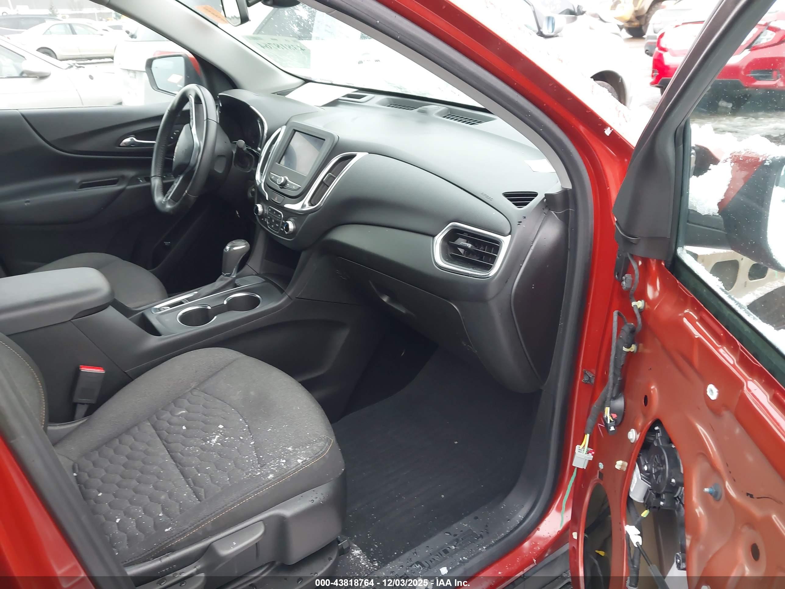 CHEVROLET EQUINOX image 5