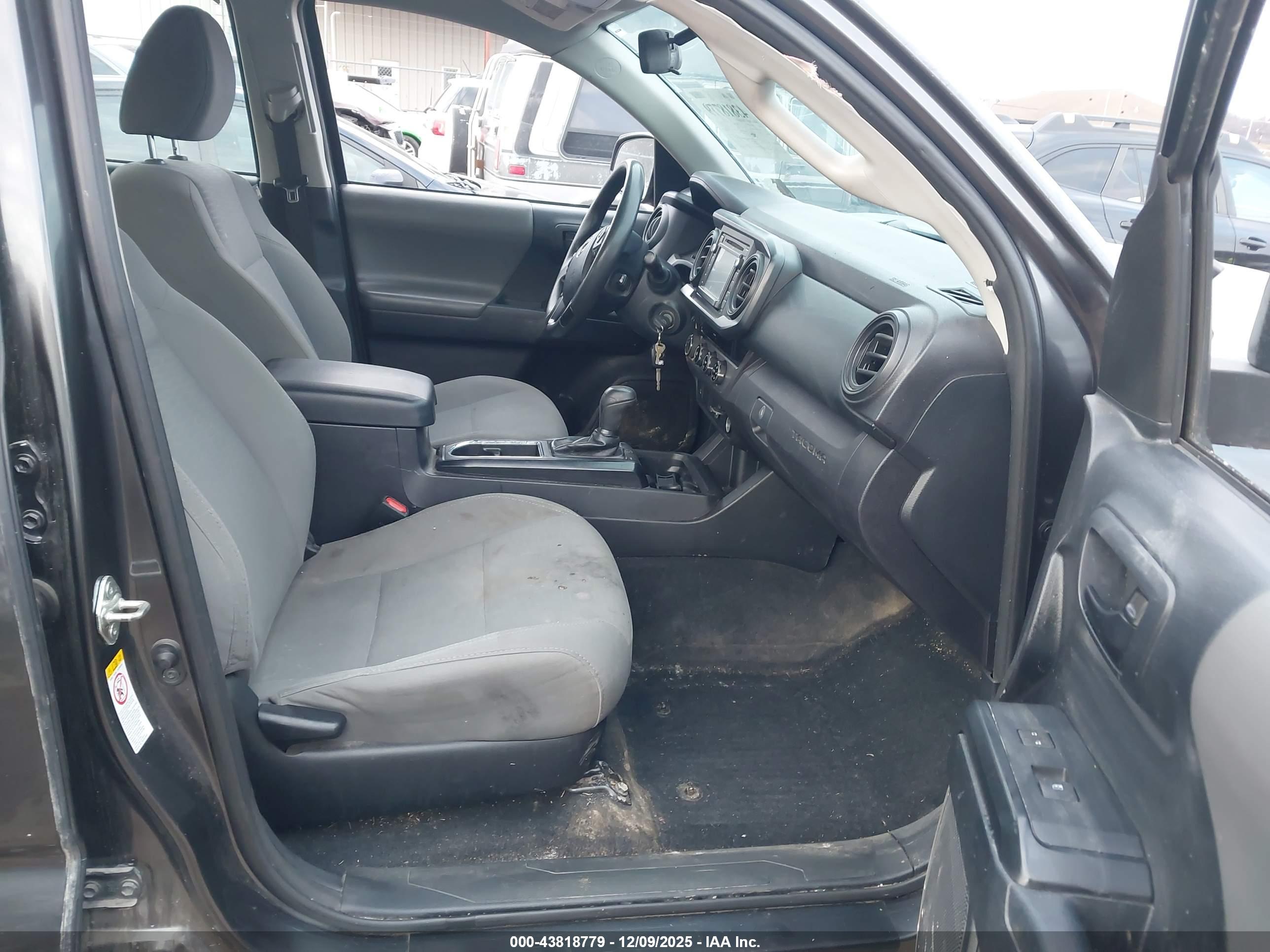 TOYOTA TACOMA image 5