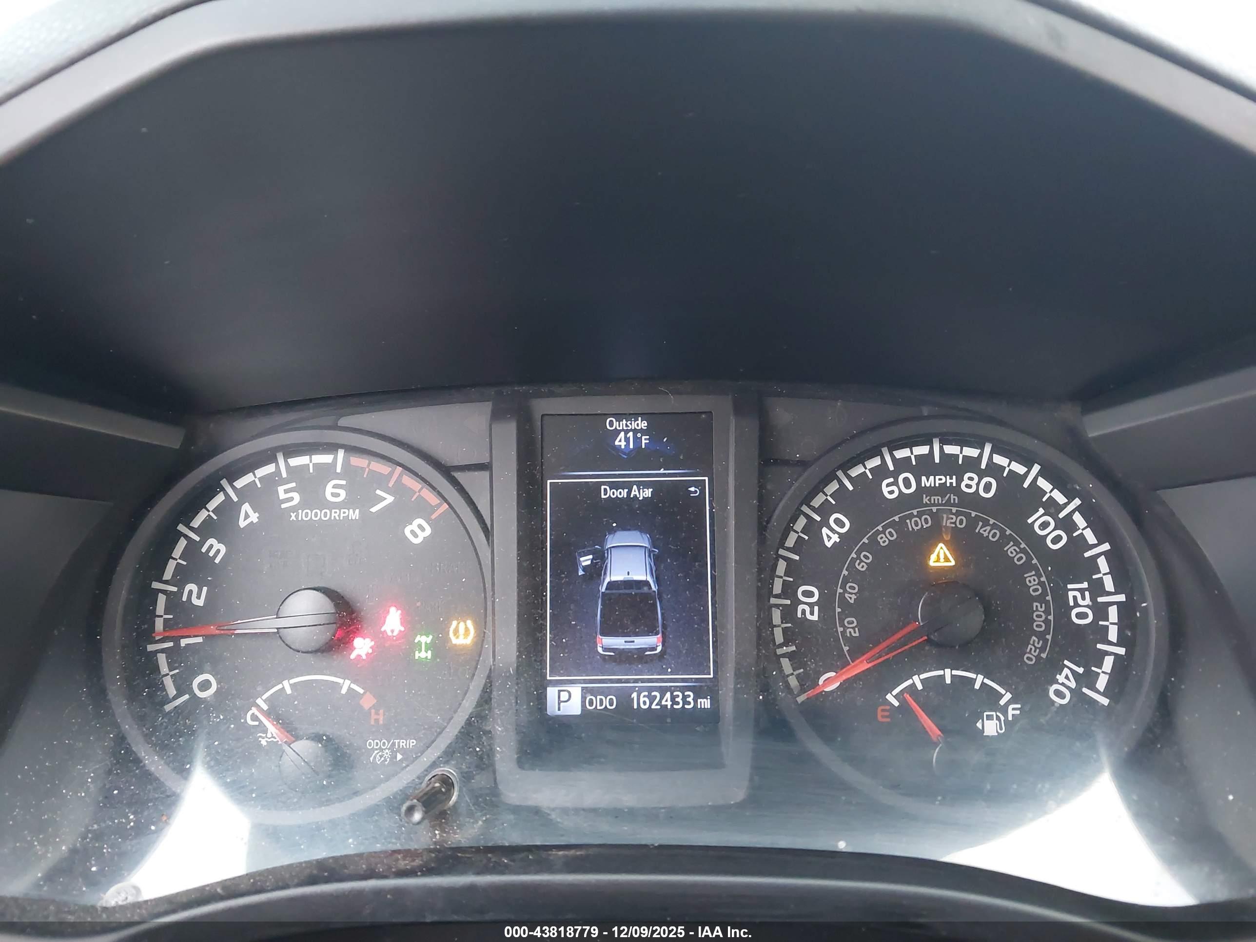 TOYOTA TACOMA image 7