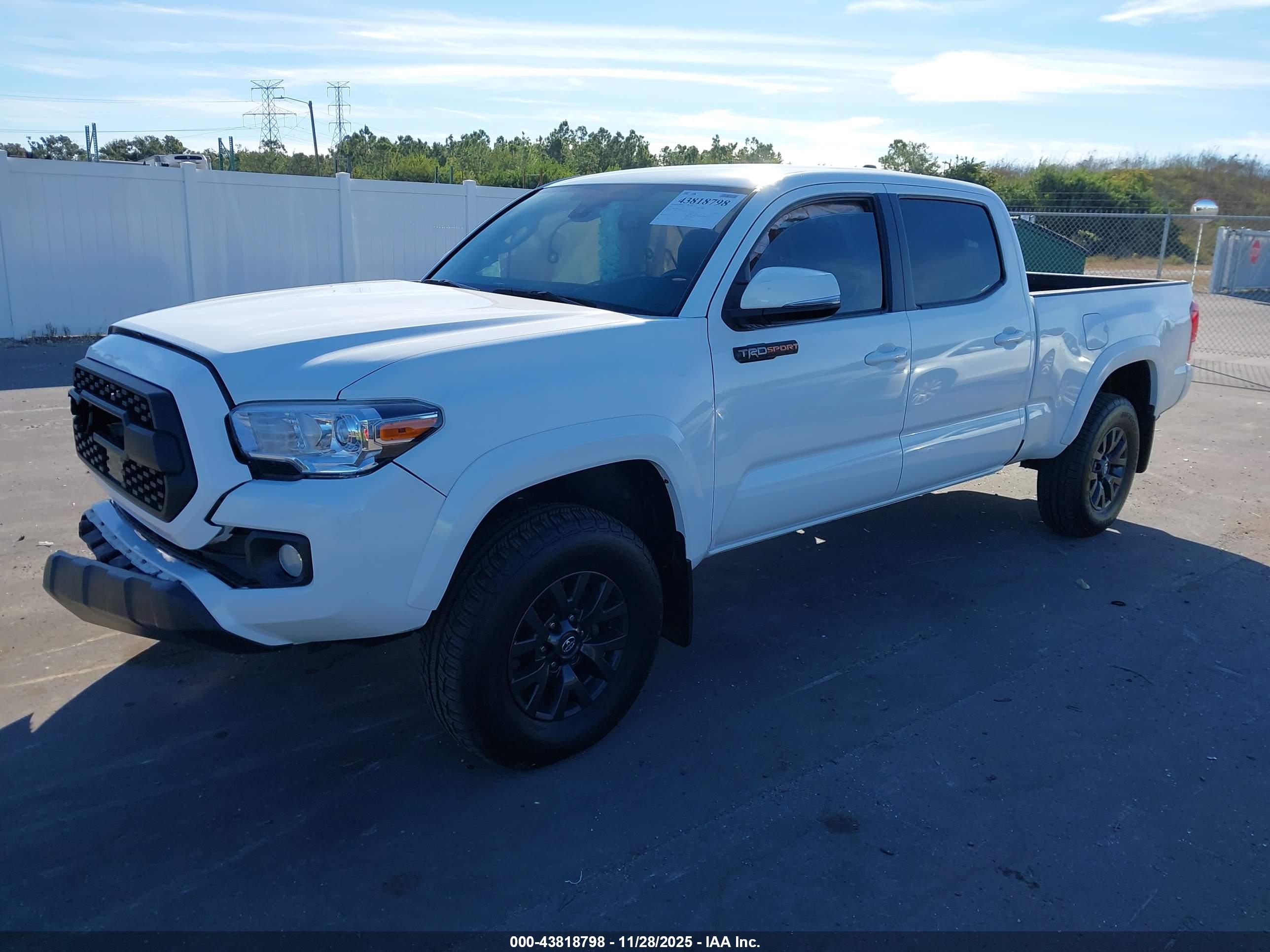TOYOTA TACOMA image 2