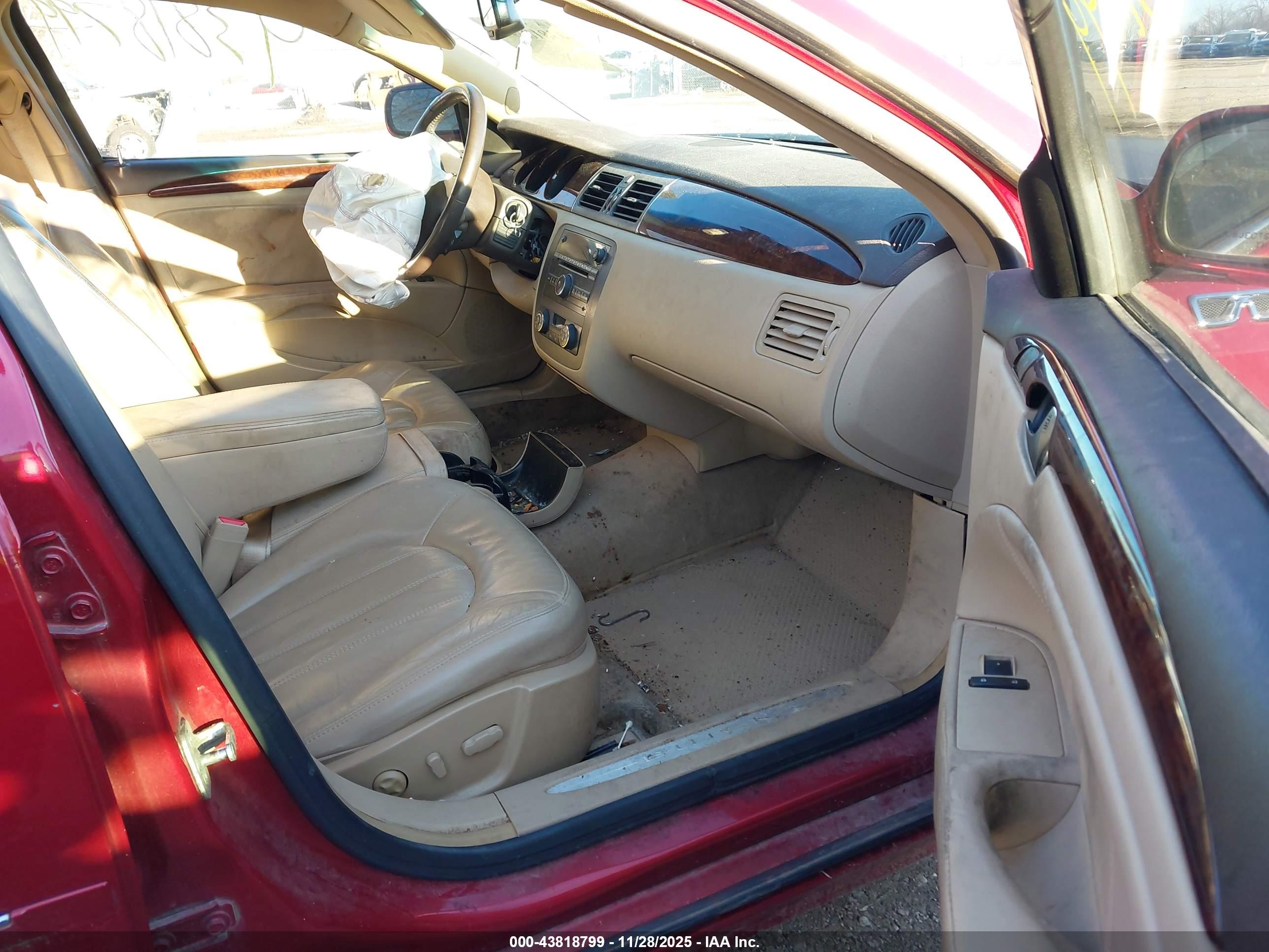 BUICK LUCERNE image 5