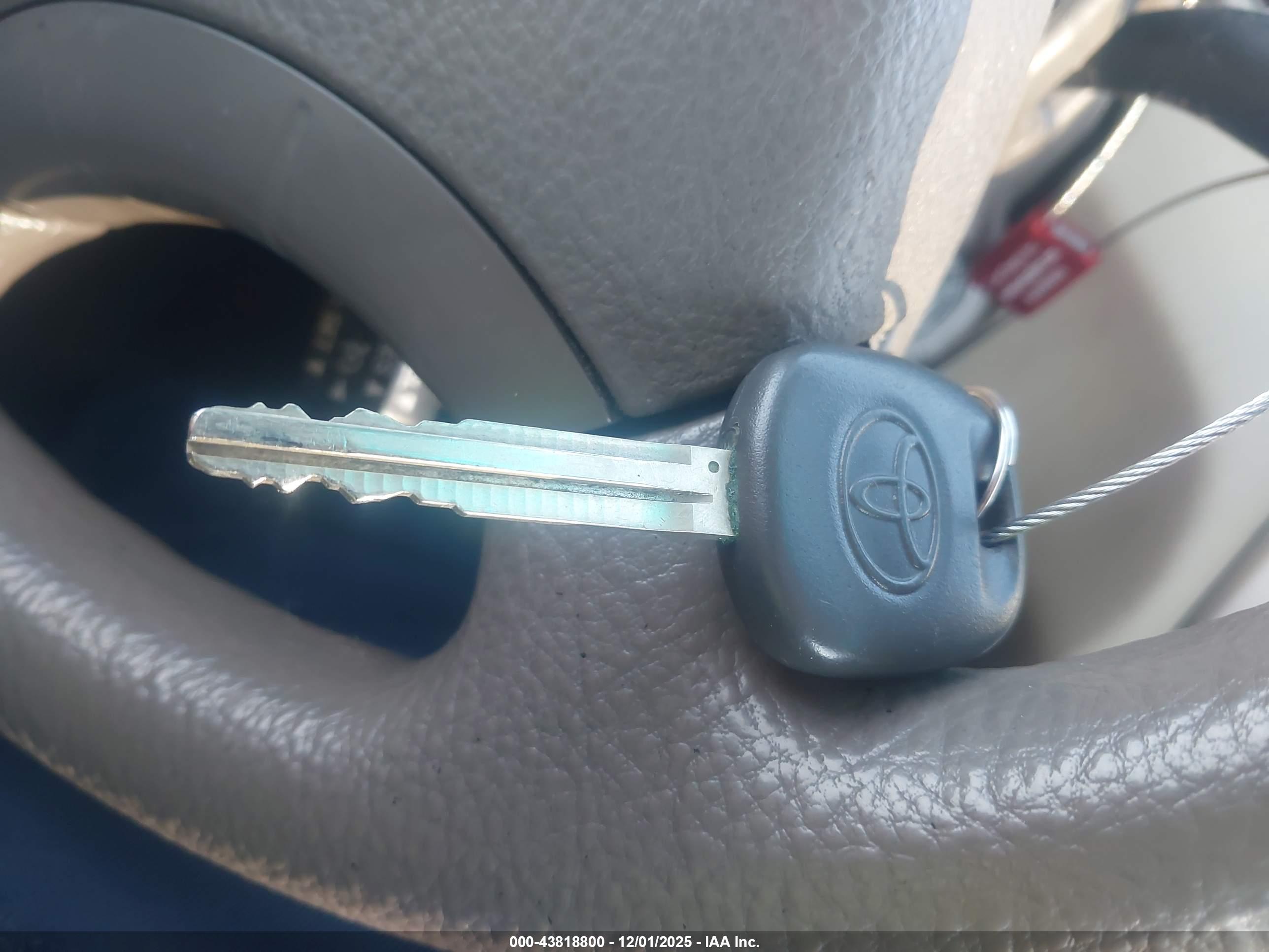TOYOTA HIGHLANDER image 11