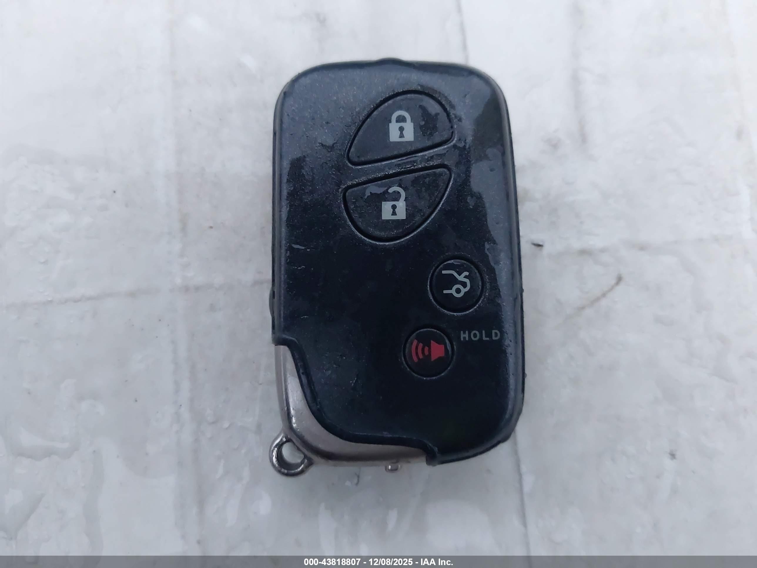 LEXUS IS image 11