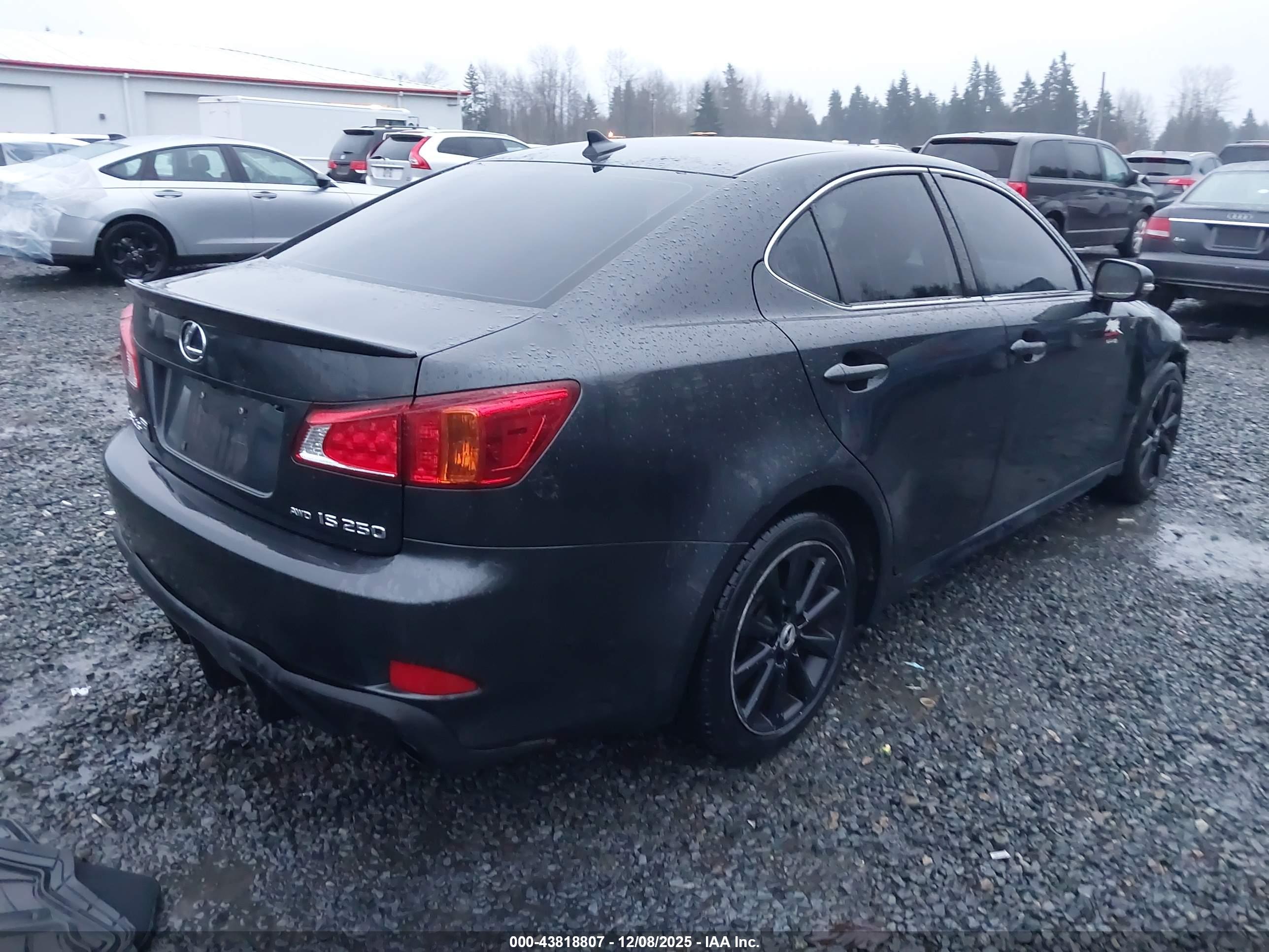 LEXUS IS image 4
