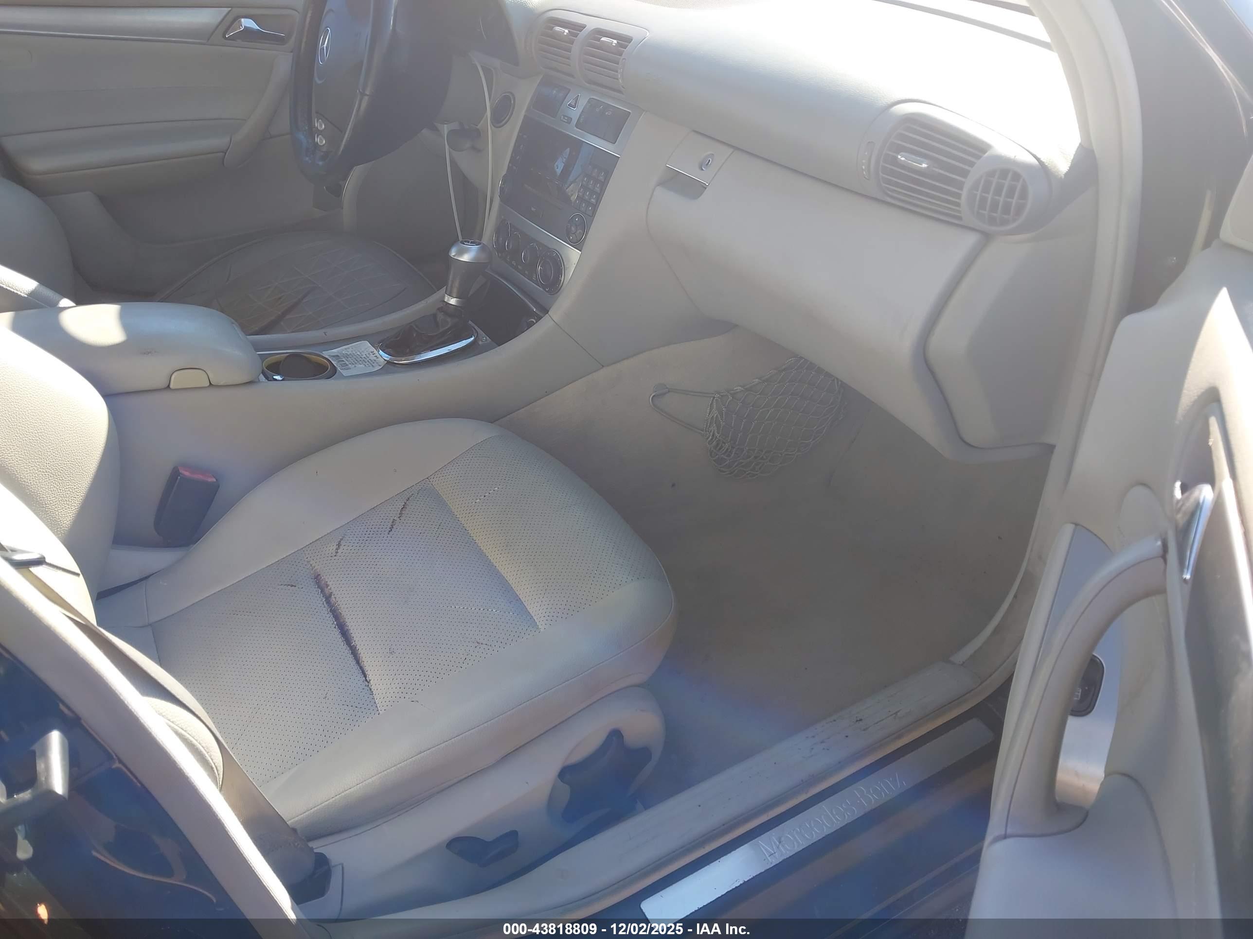 MERCEDES-BENZ C image 5