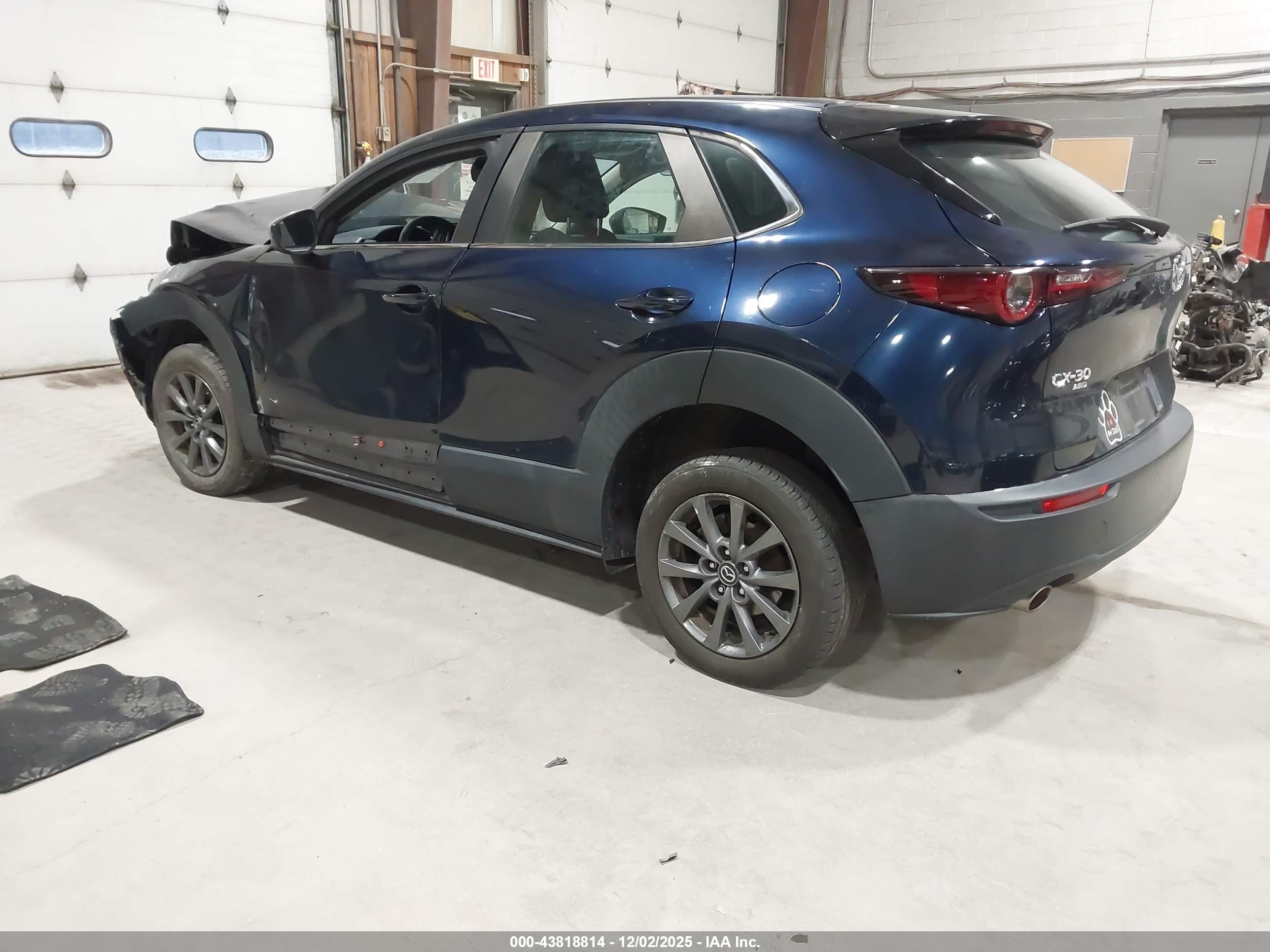 MAZDA CX-30 image 3