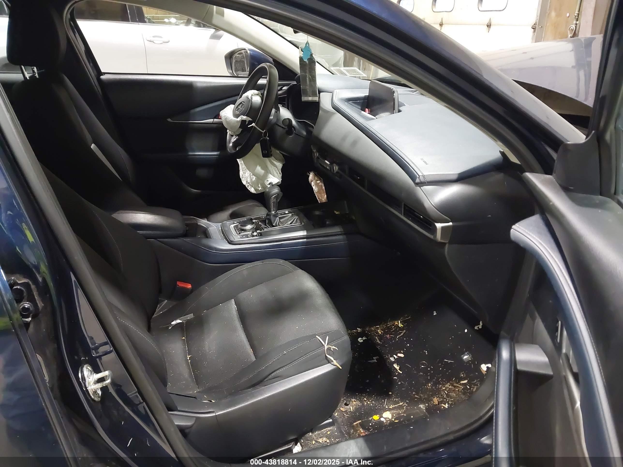 MAZDA CX-30 image 5