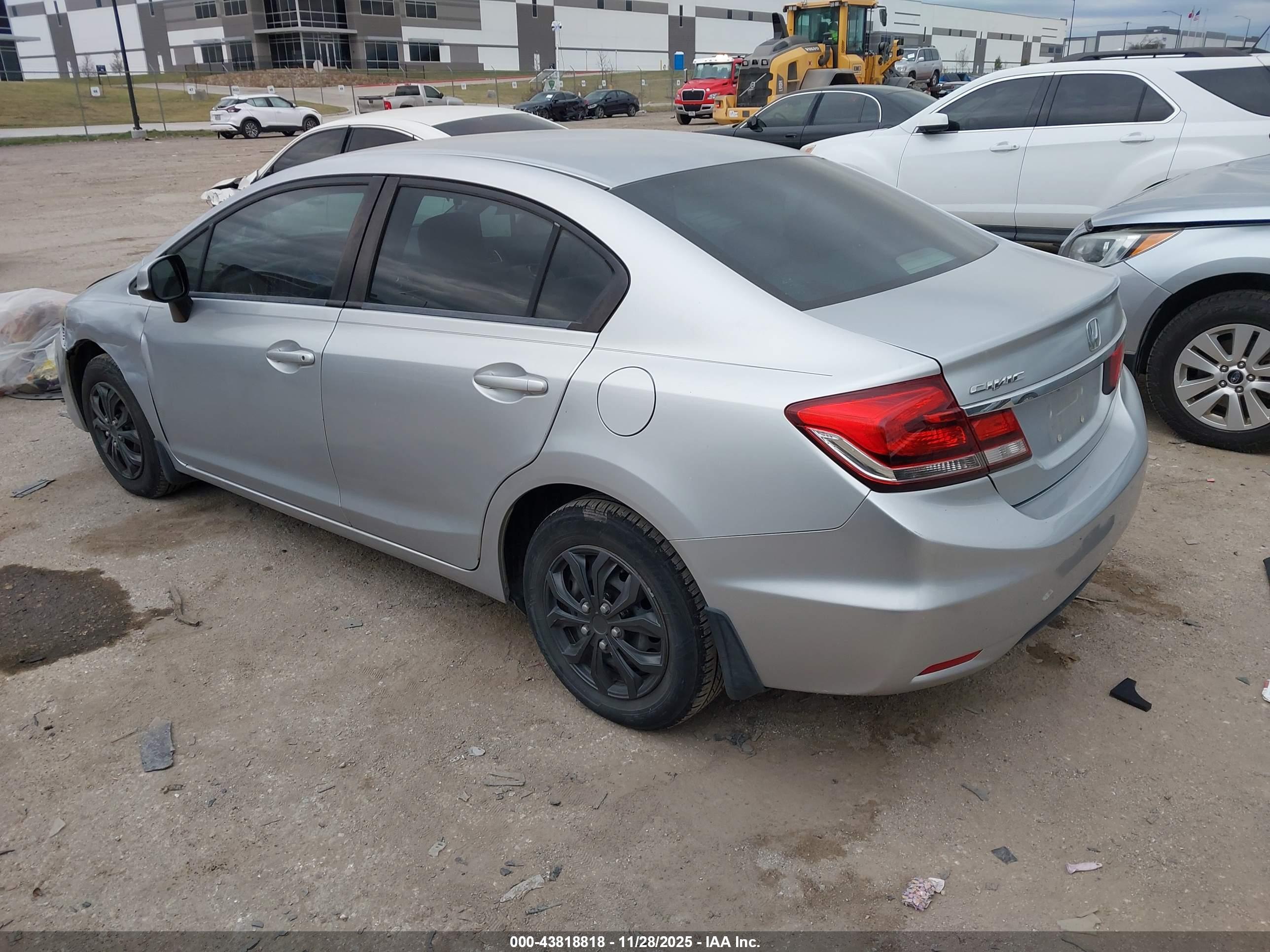 HONDA CIVIC image 3