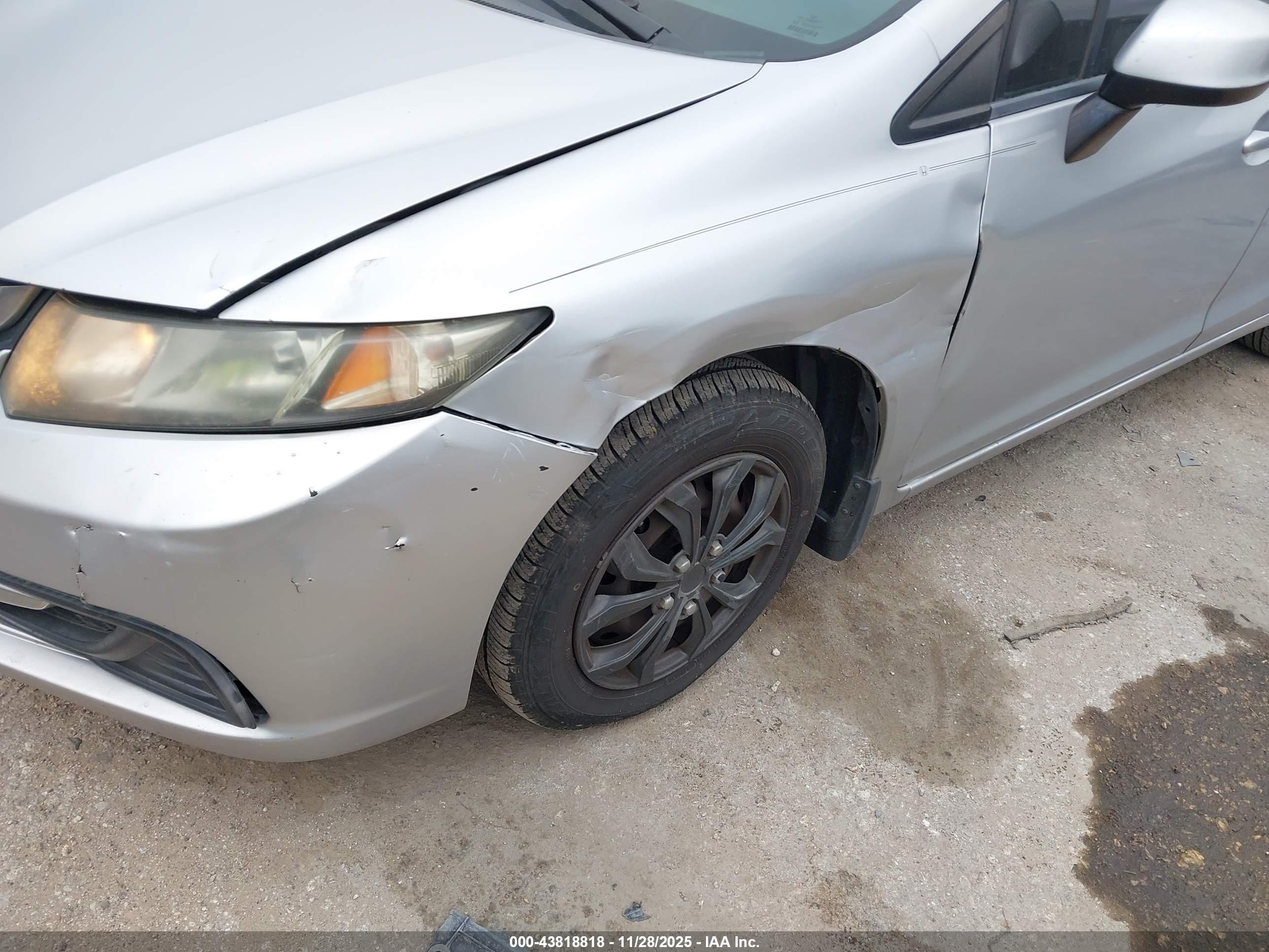 HONDA CIVIC image 6
