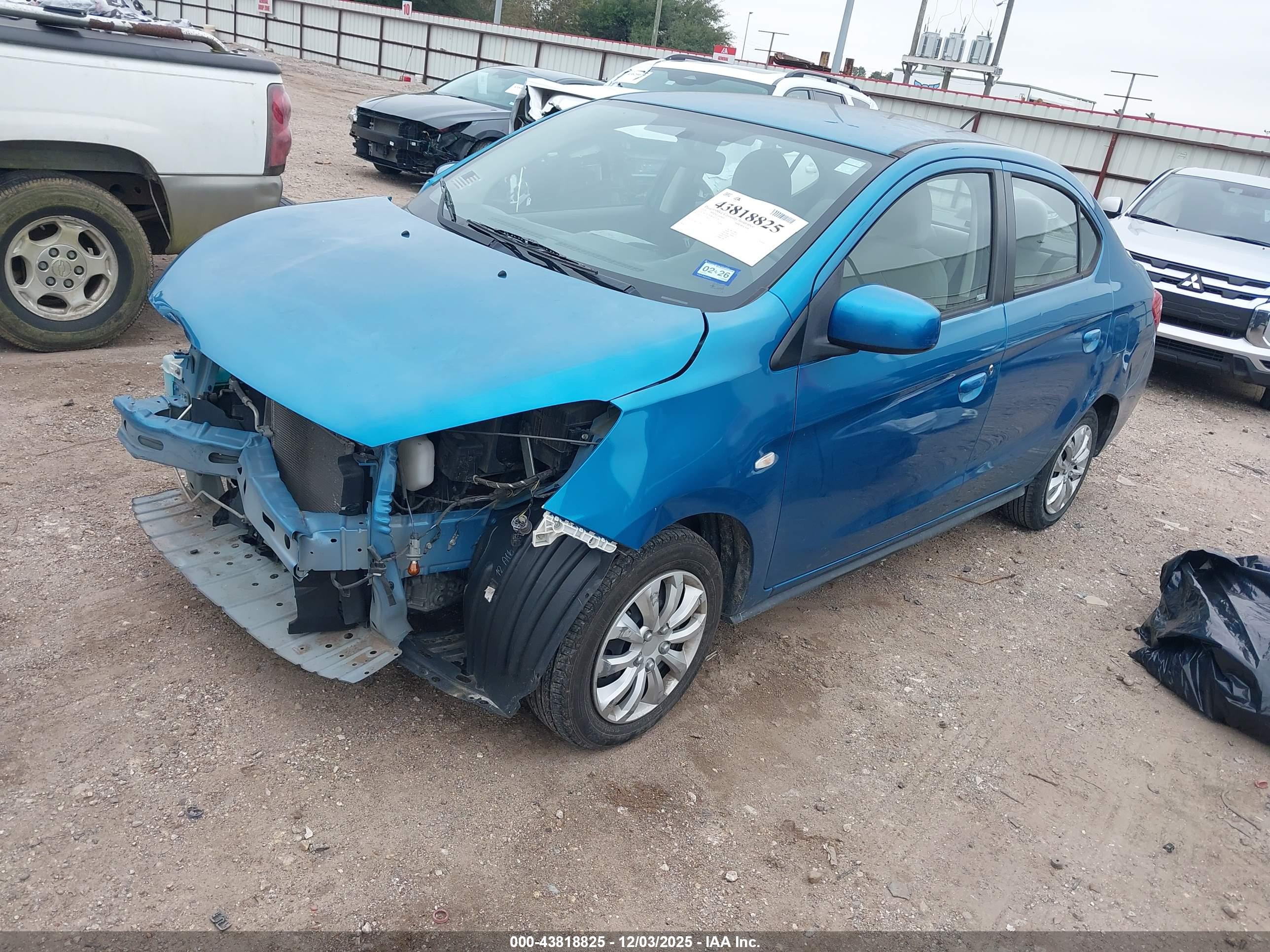 MITSUBISHI MIRAGE image 2