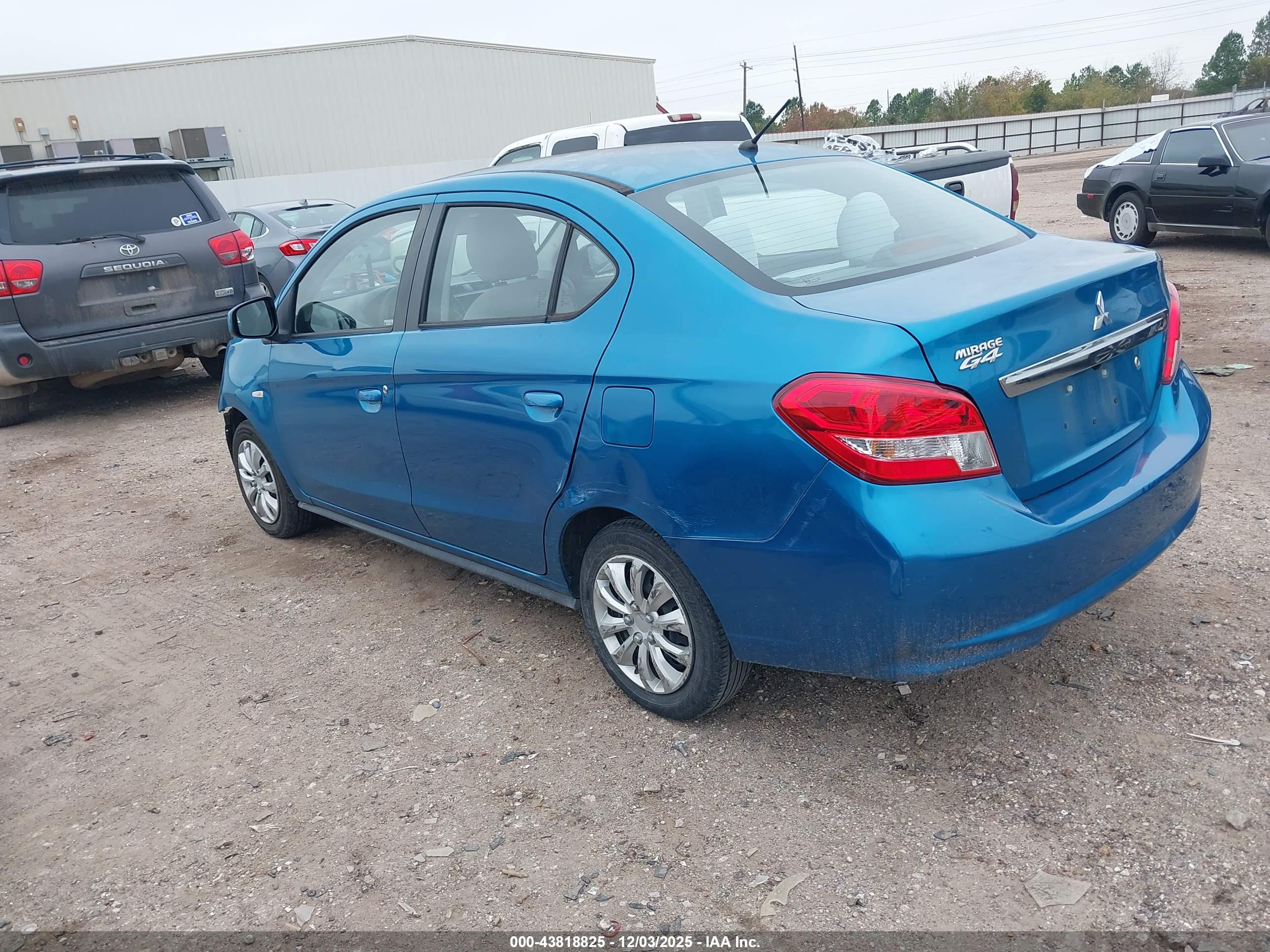 MITSUBISHI MIRAGE image 3