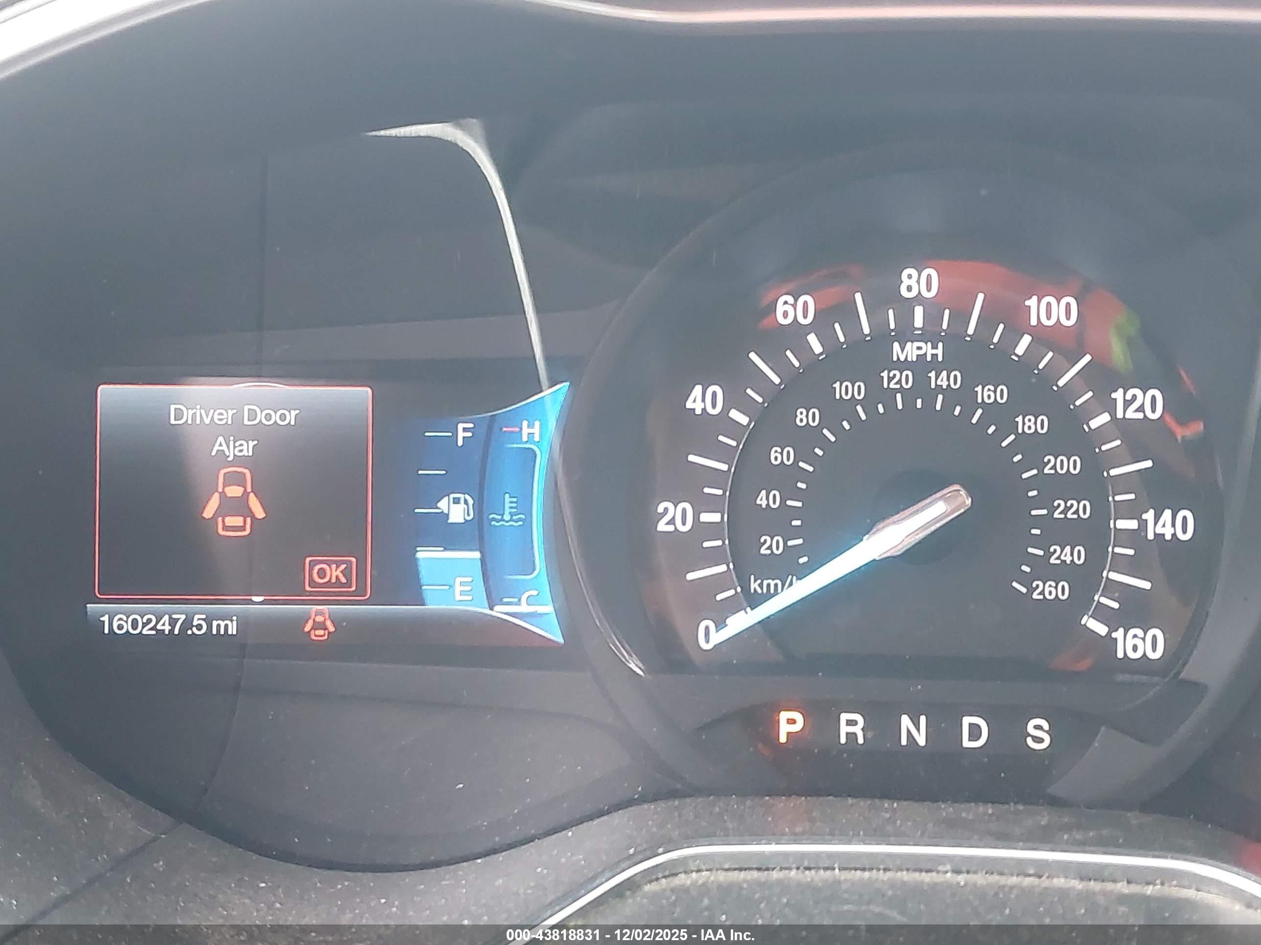 FORD FUSION image 7