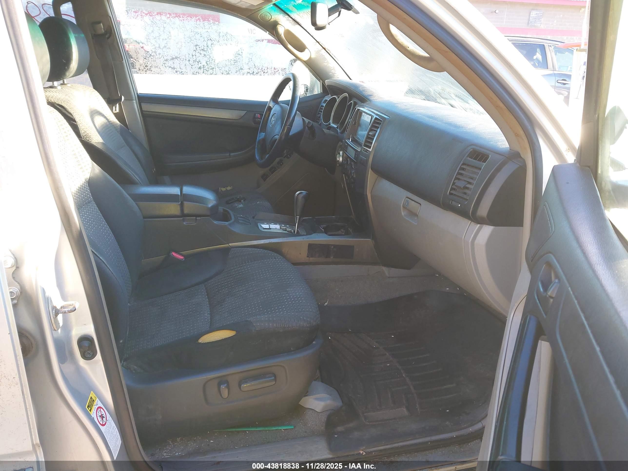 TOYOTA 4RUNNER image 5