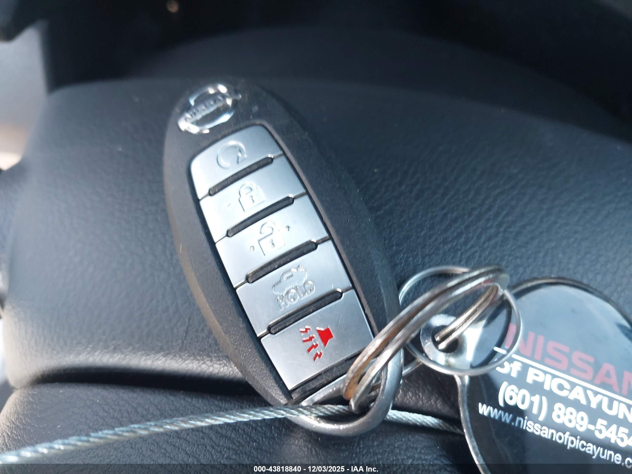 NISSAN ALTIMA image 11